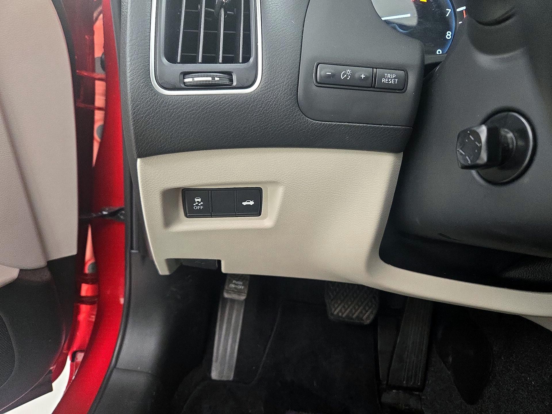 Thumbnail: 2021 INFINITI Q50 - 13