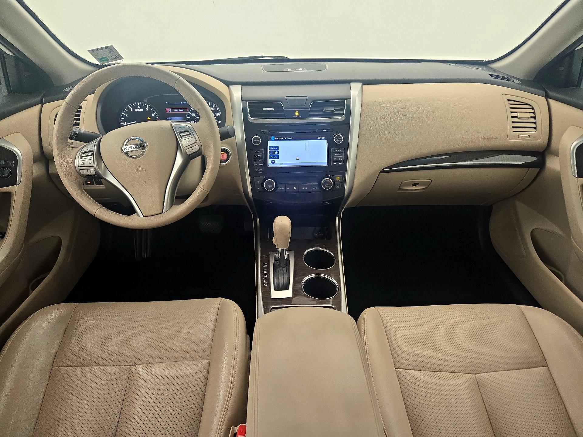 Thumbnail: 2015 Nissan Altima - 9