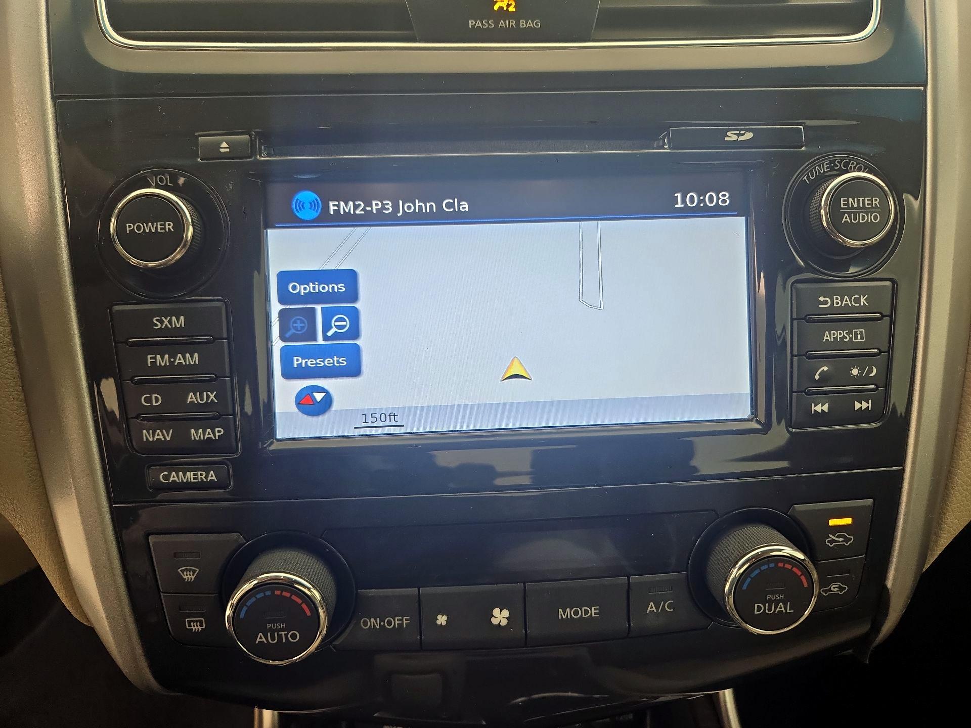 Thumbnail: 2015 Nissan Altima - 14