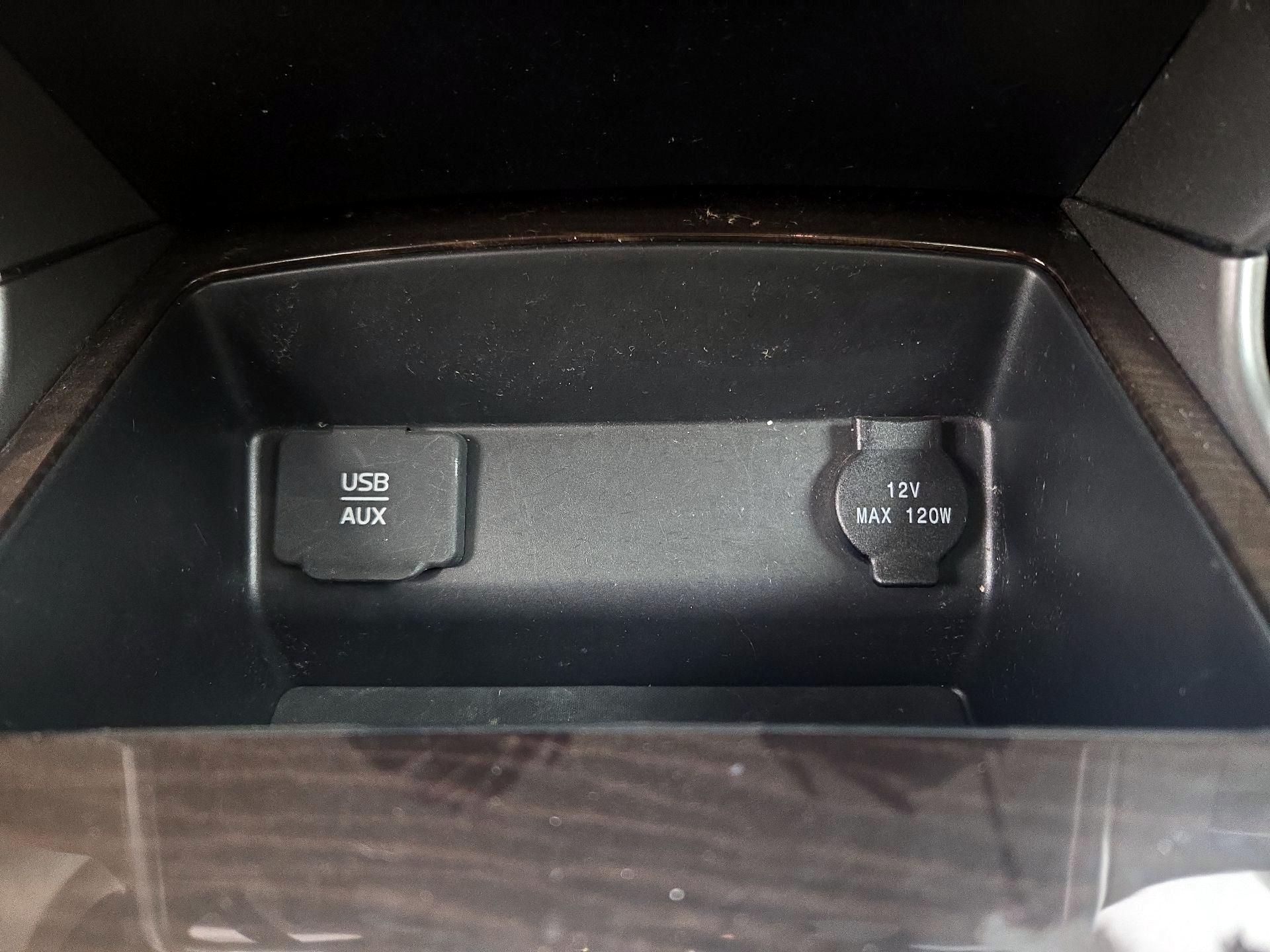 Thumbnail: 2015 Nissan Altima - 19