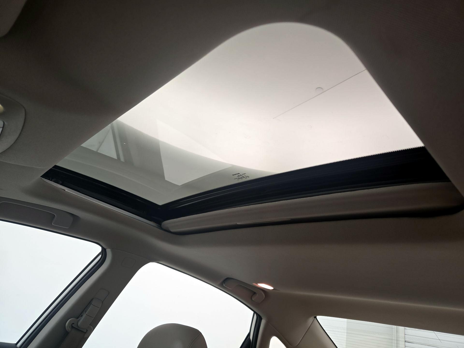 Thumbnail: 2015 Nissan Altima - 20