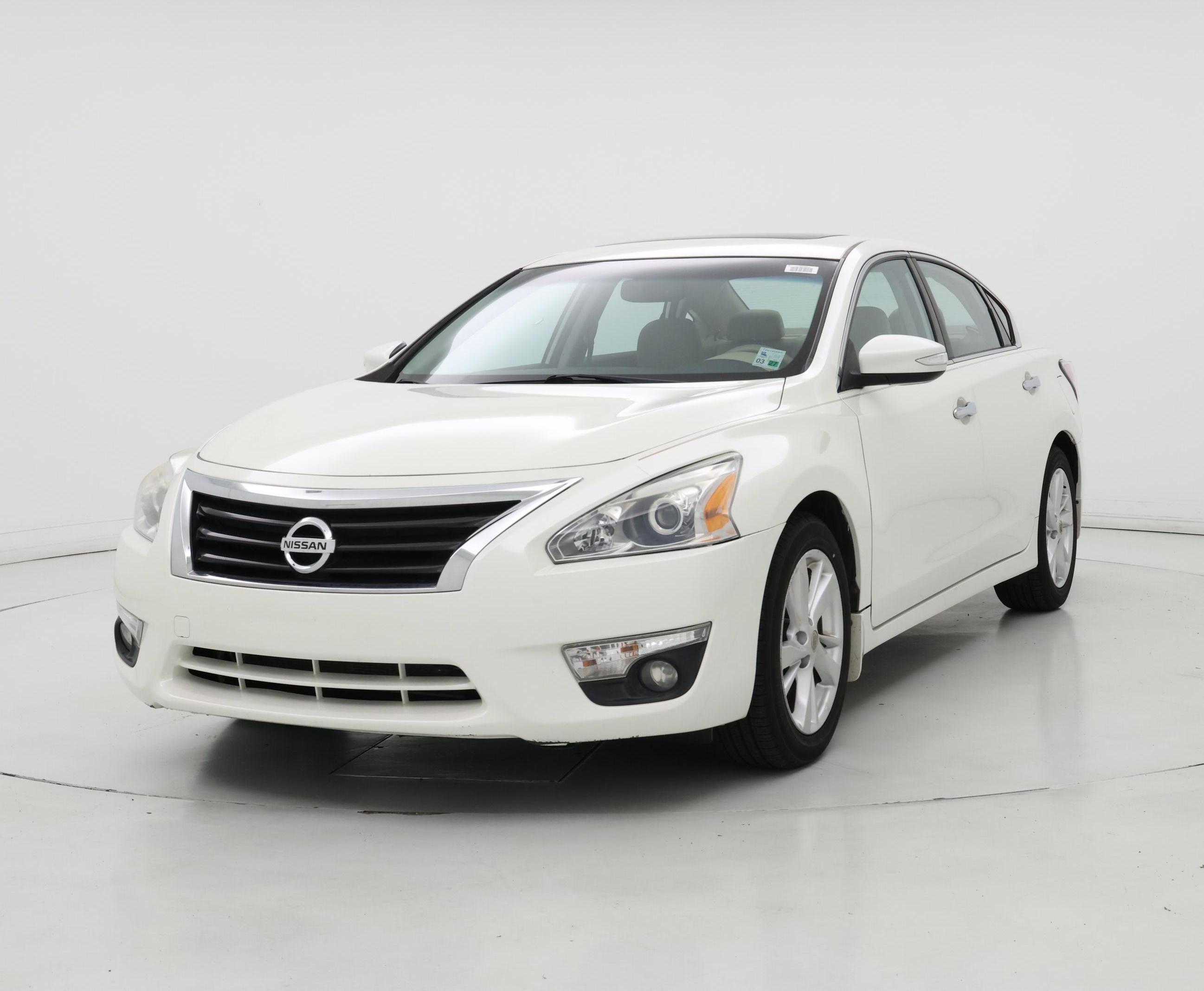 Thumbnail: 2015 Nissan Altima - 4