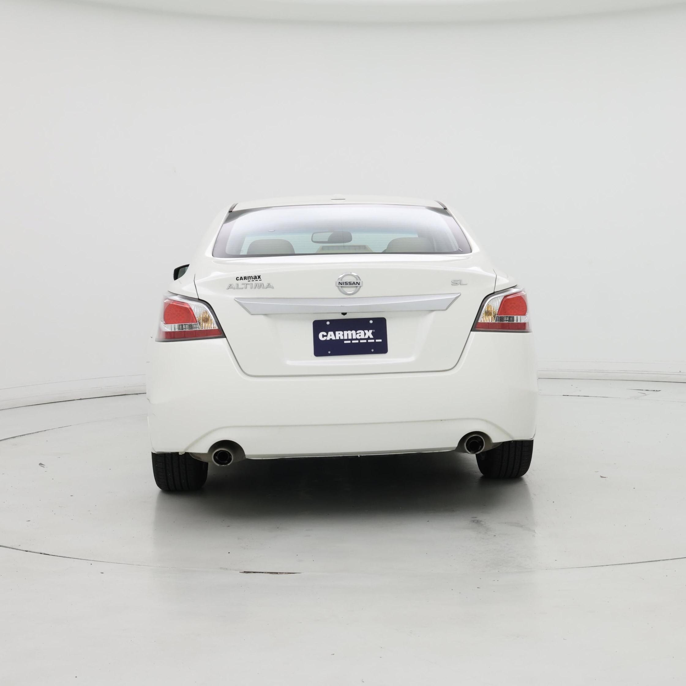 Thumbnail: 2015 Nissan Altima - 6