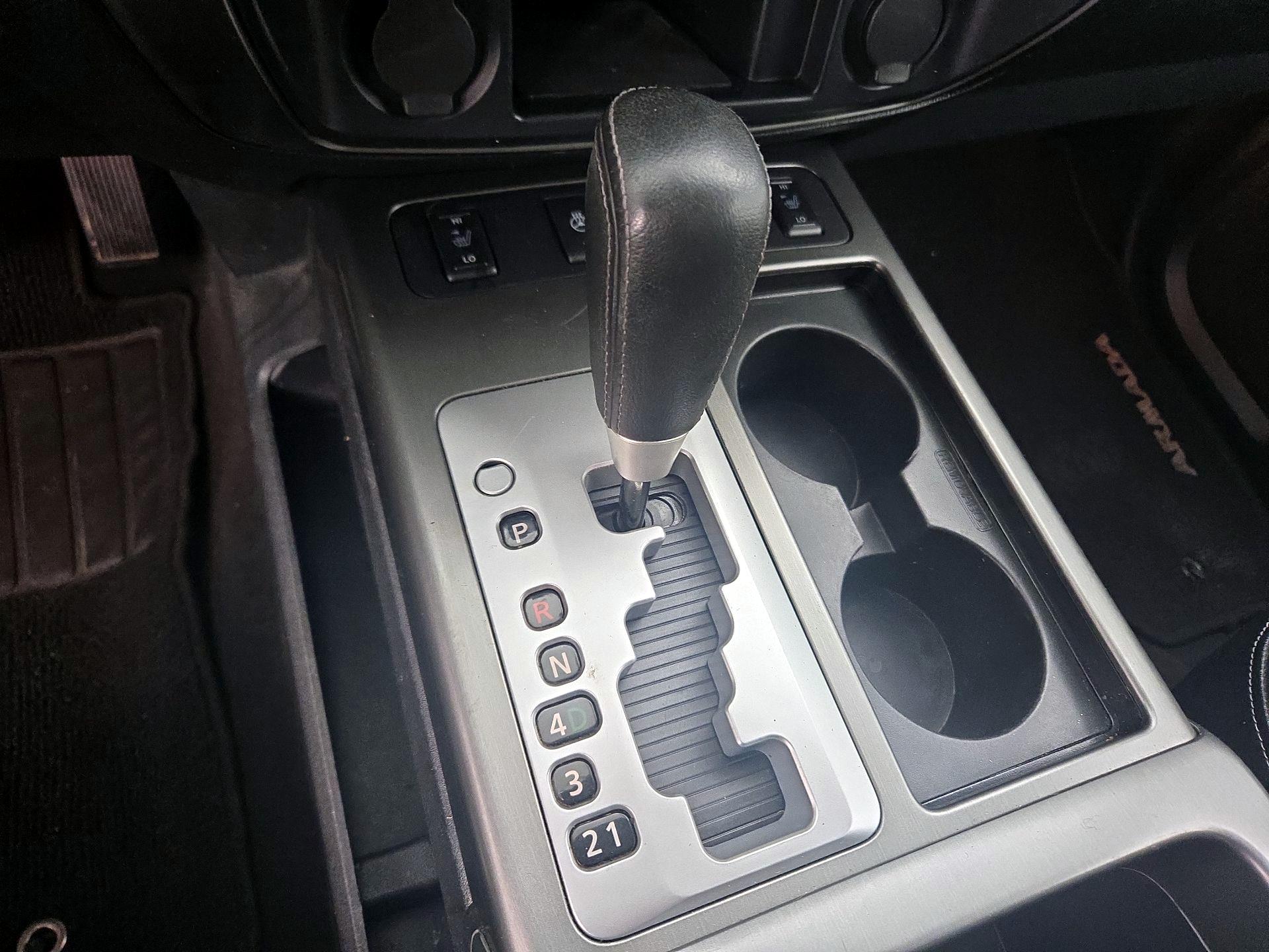 Thumbnail: 2015 Nissan Armada - 18