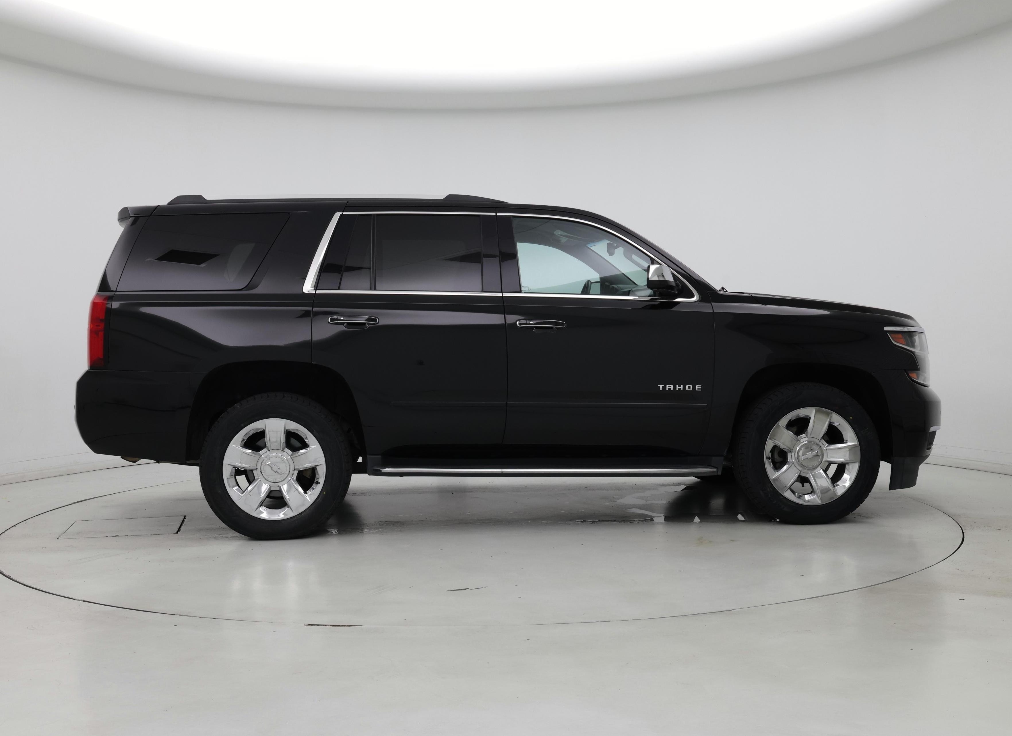Thumbnail: 2018 Chevrolet Tahoe - 7