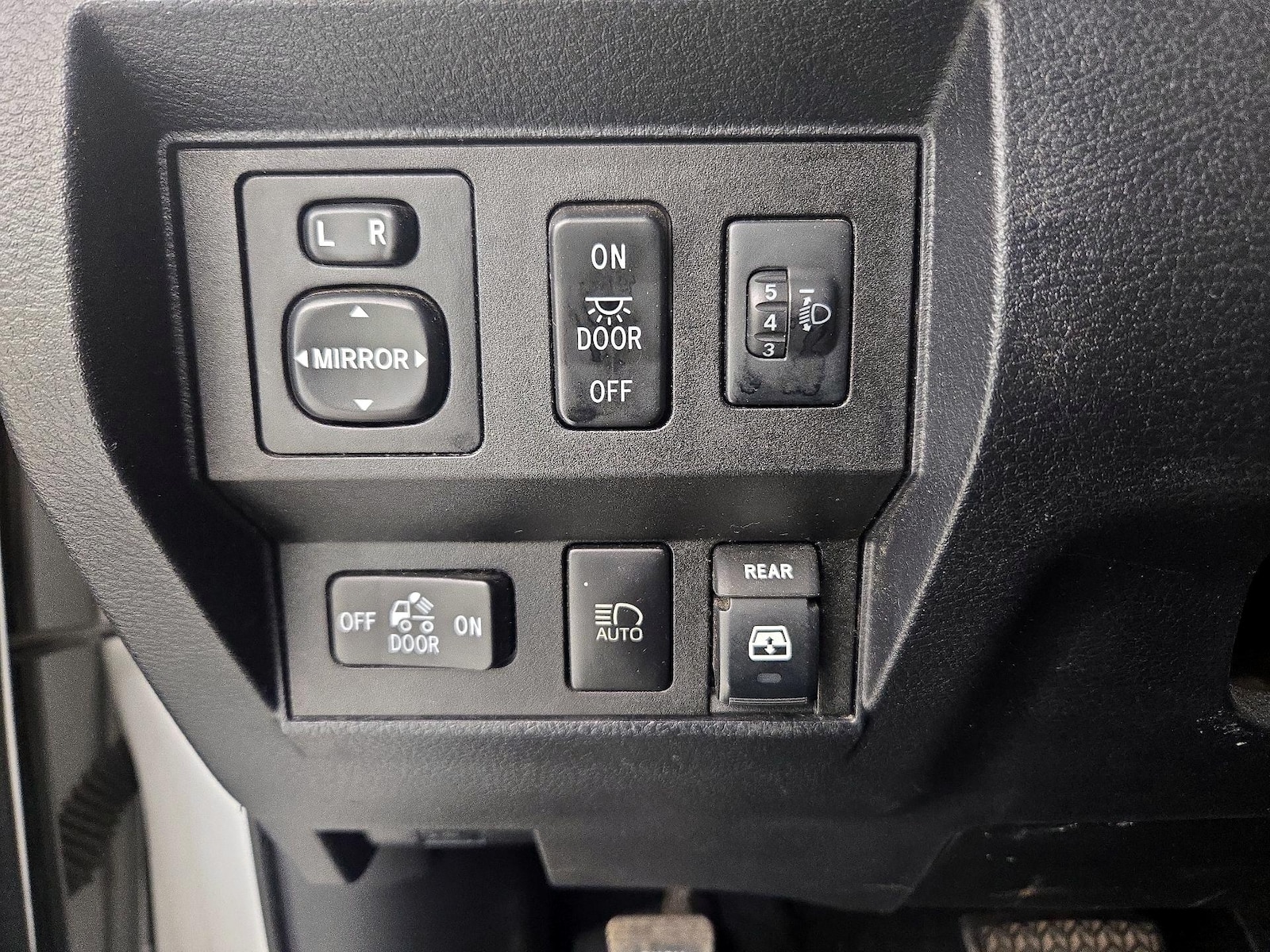 2019 Toyota Tundra TRD Pro - Photo 14
