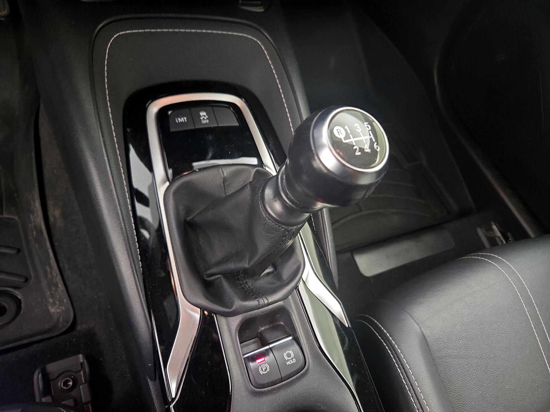 Thumbnail: 2022 Toyota Corolla - 16