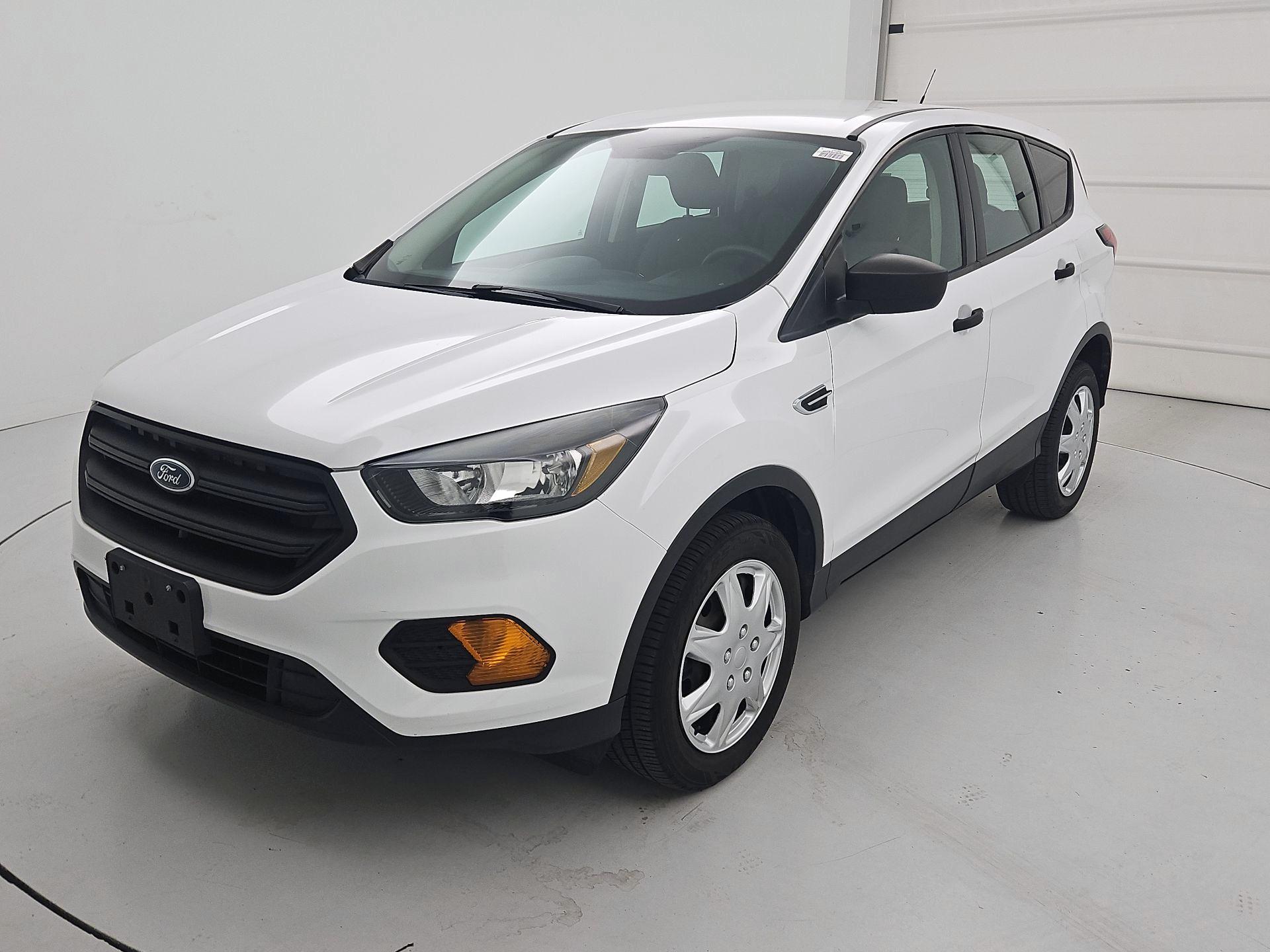 Thumbnail: 2019 Ford Escape - 3