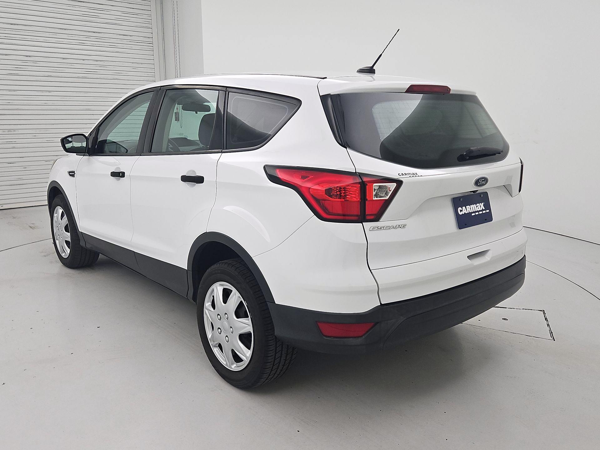 Thumbnail: 2019 Ford Escape - 7