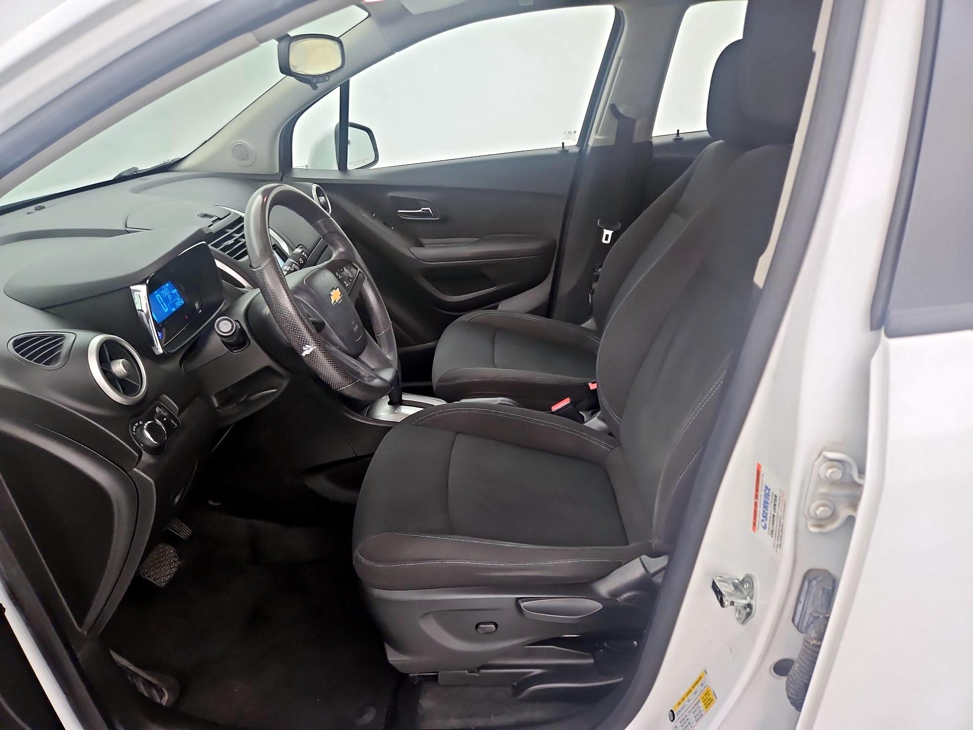 Thumbnail: 2015 Chevrolet Trax - 11