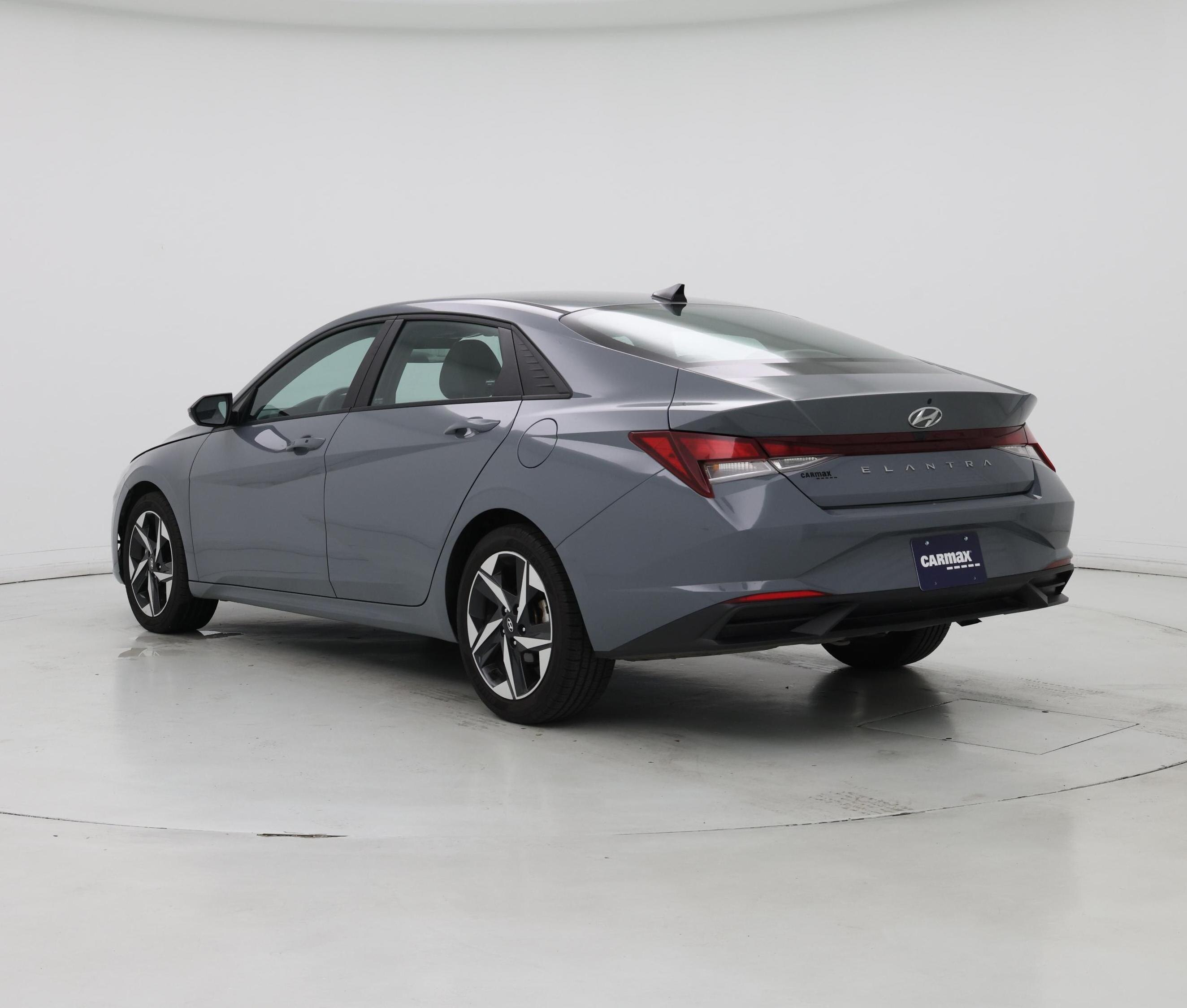 Thumbnail: 2023 Hyundai Elantra - 2