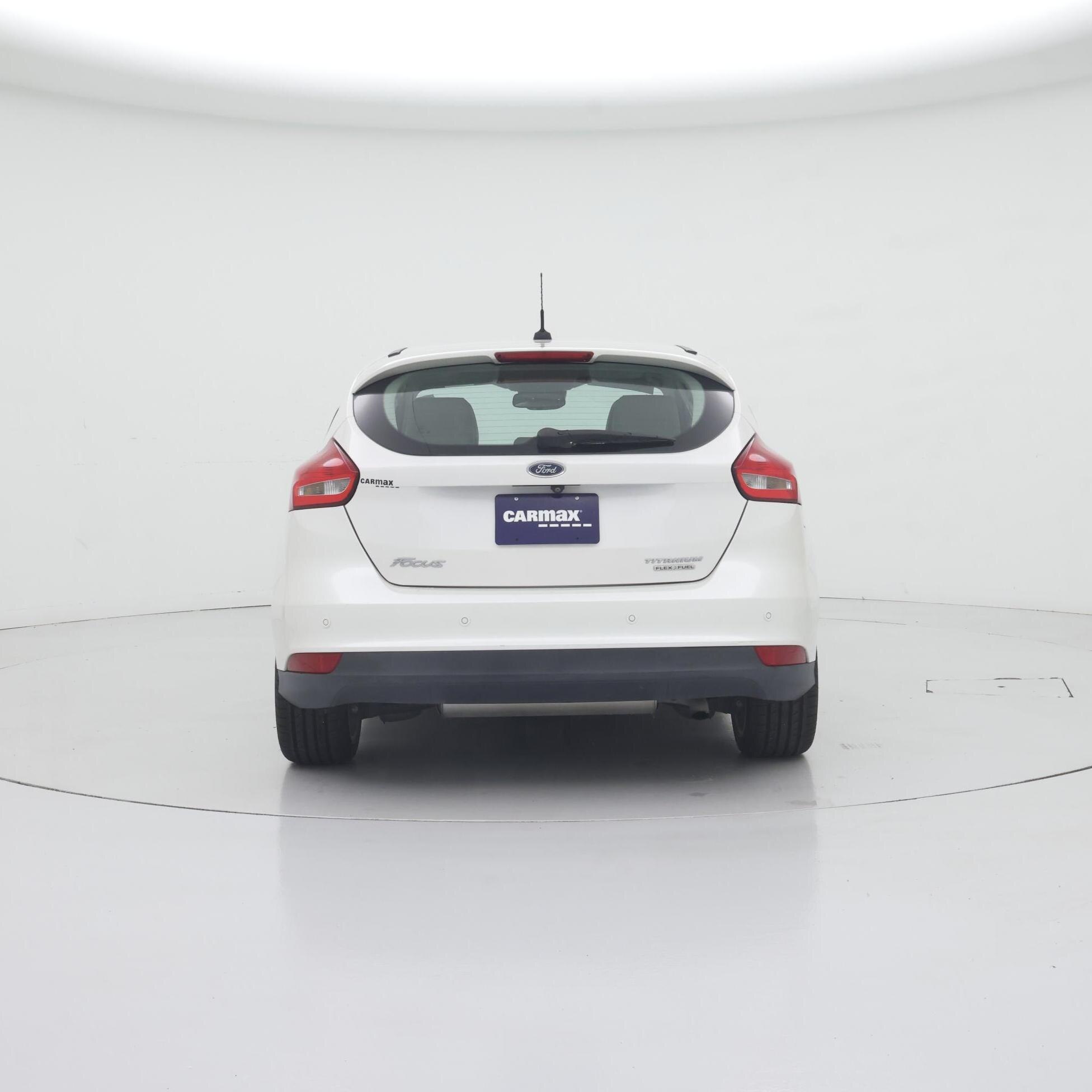 Thumbnail: 2015 Ford Focus - 6