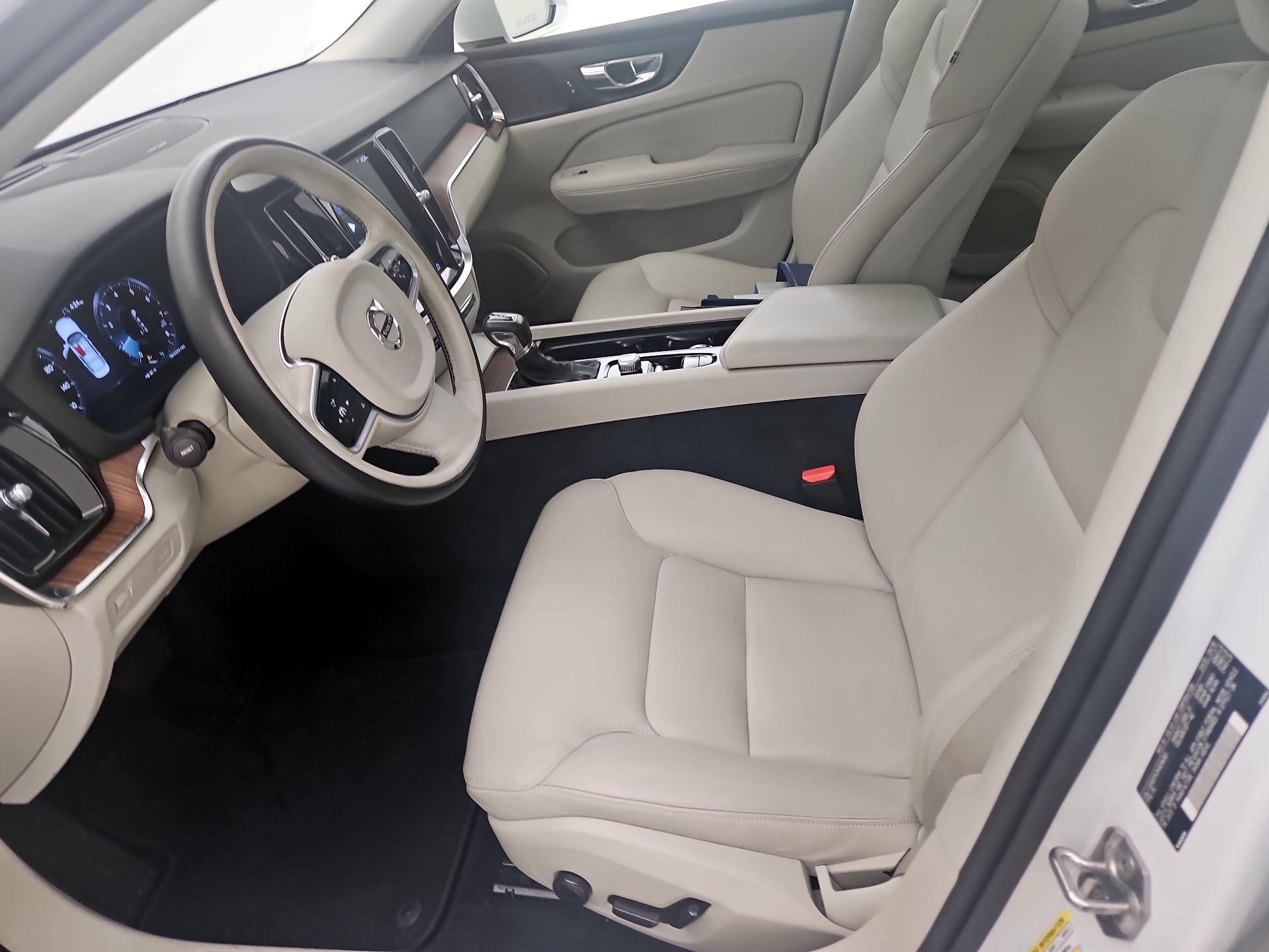 Thumbnail: 2019 Volvo S60 - 11