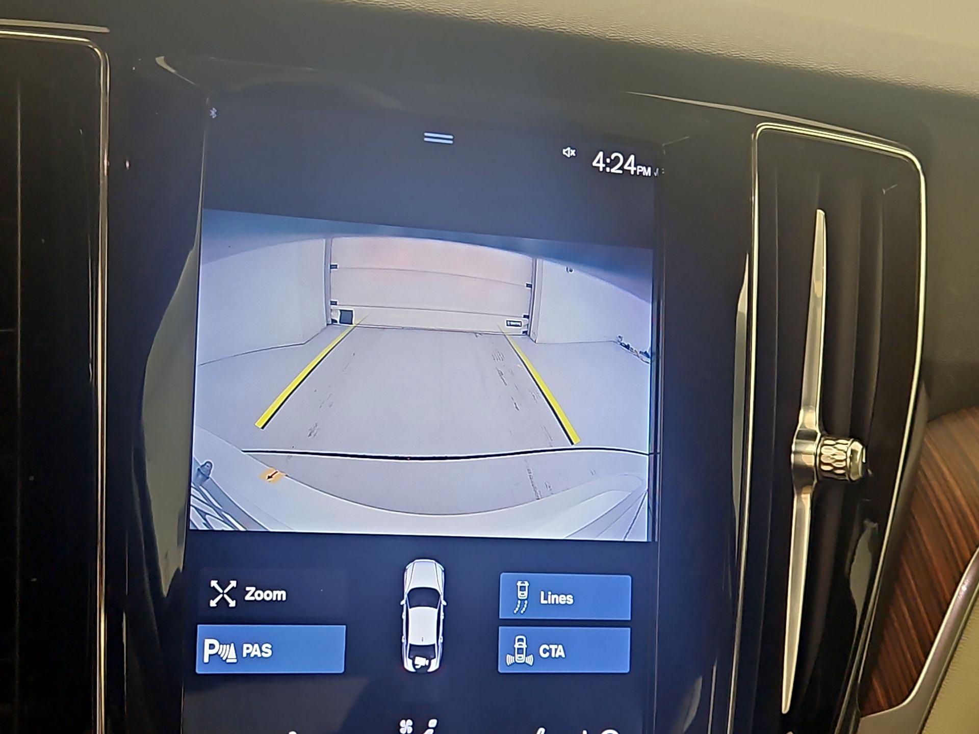 Thumbnail: 2019 Volvo S60 - 14