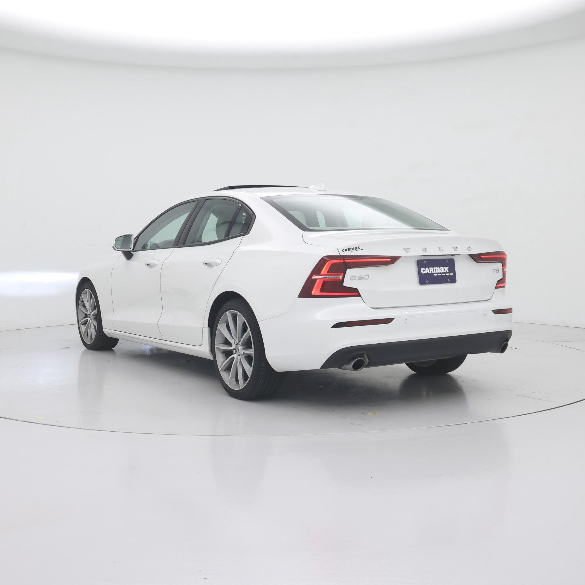 Thumbnail: 2019 Volvo S60 - 2