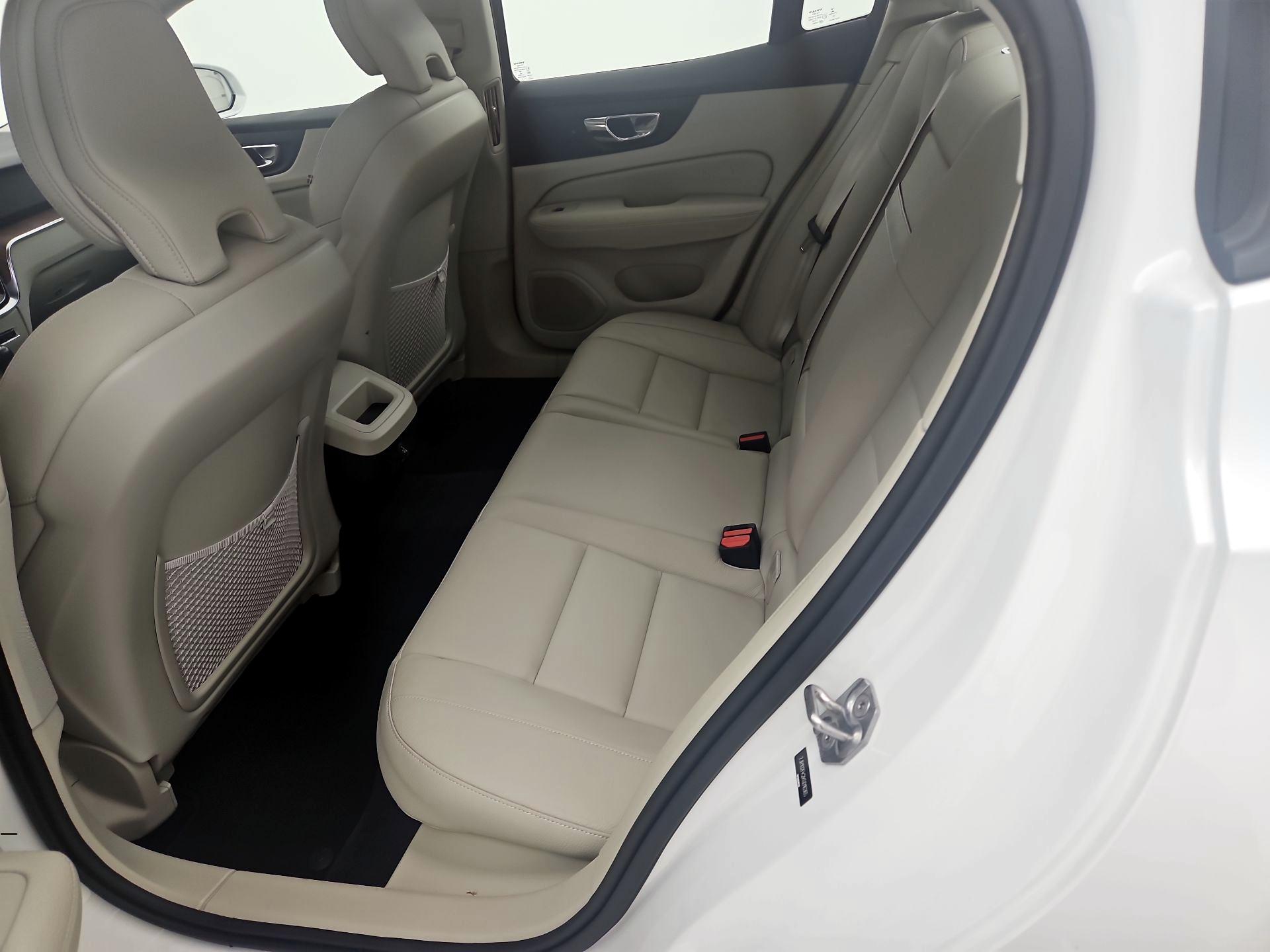 Thumbnail: 2019 Volvo S60 - 20