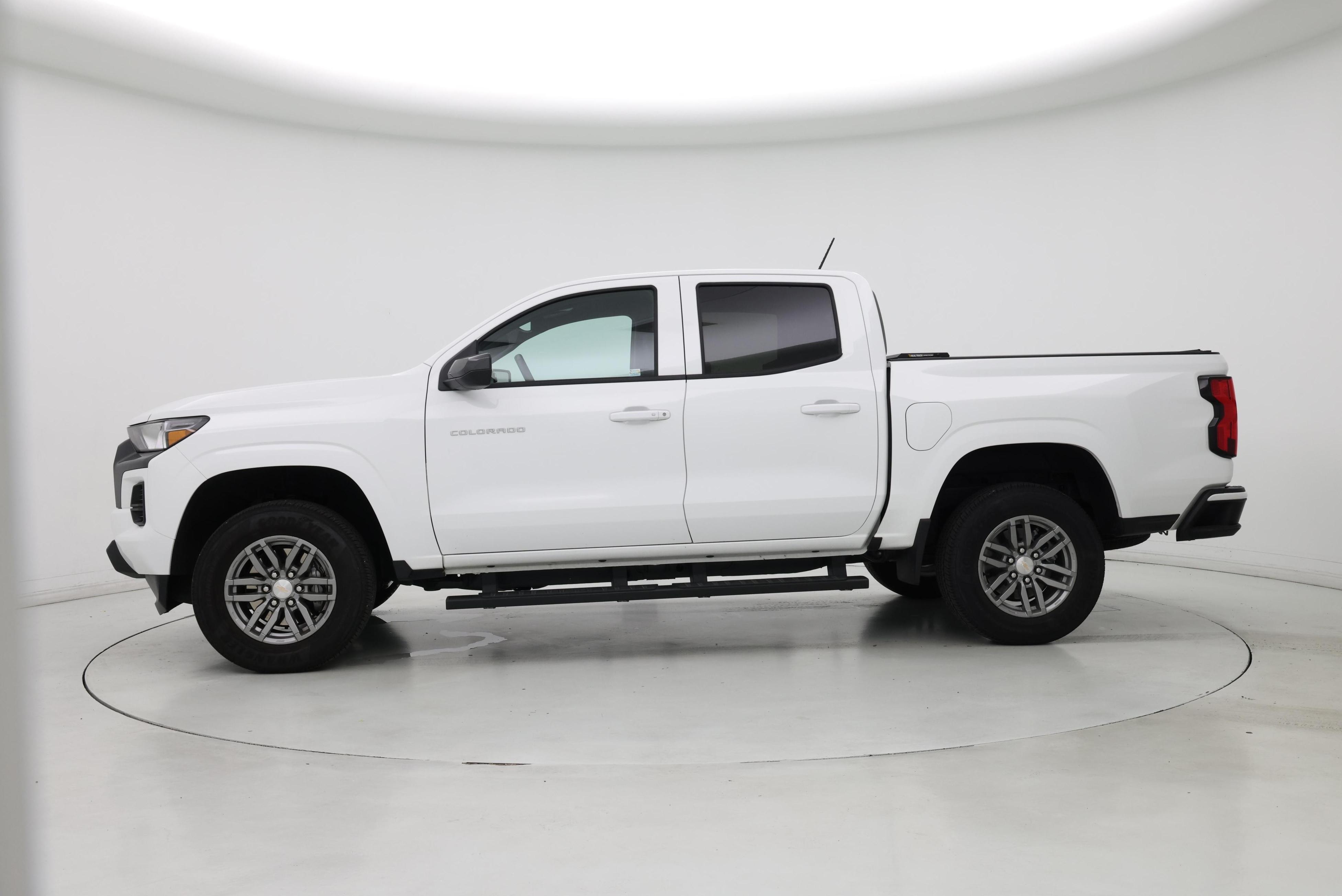 Thumbnail: 2025 Chevrolet Colorado - 3