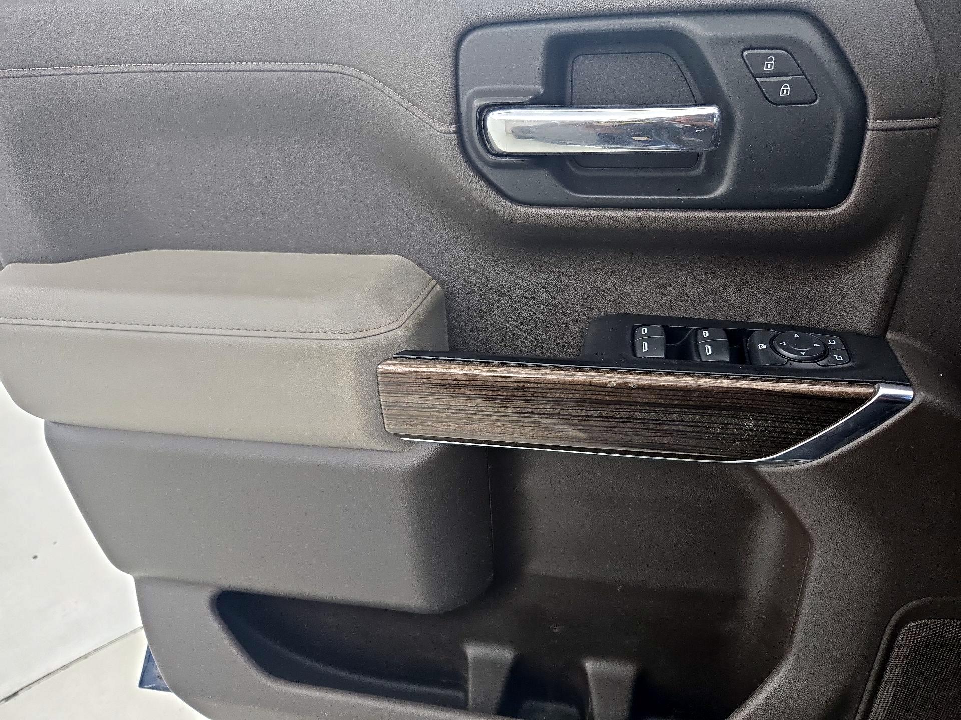 Thumbnail: 2019 Chevrolet Silverado 1500 - 12