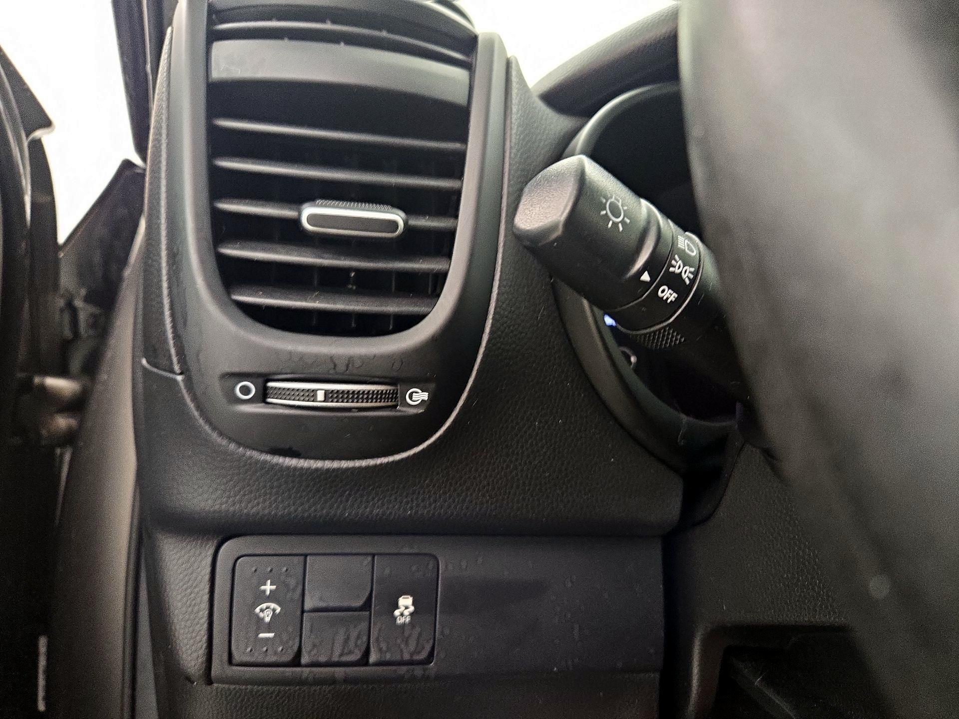 Thumbnail: 2018 Kia Soul - 13