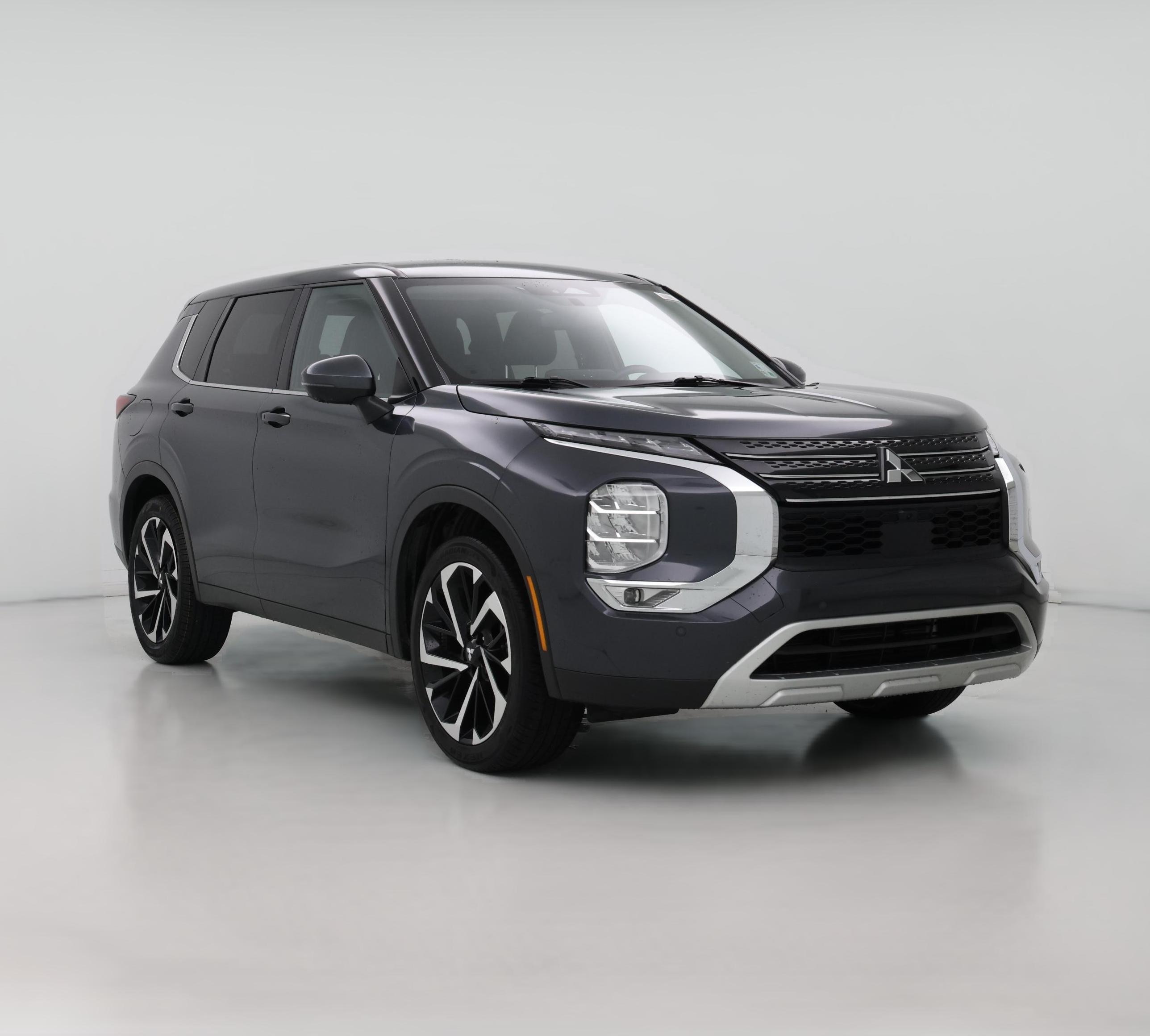 Thumbnail: 2024 Mitsubishi Outlander - 1