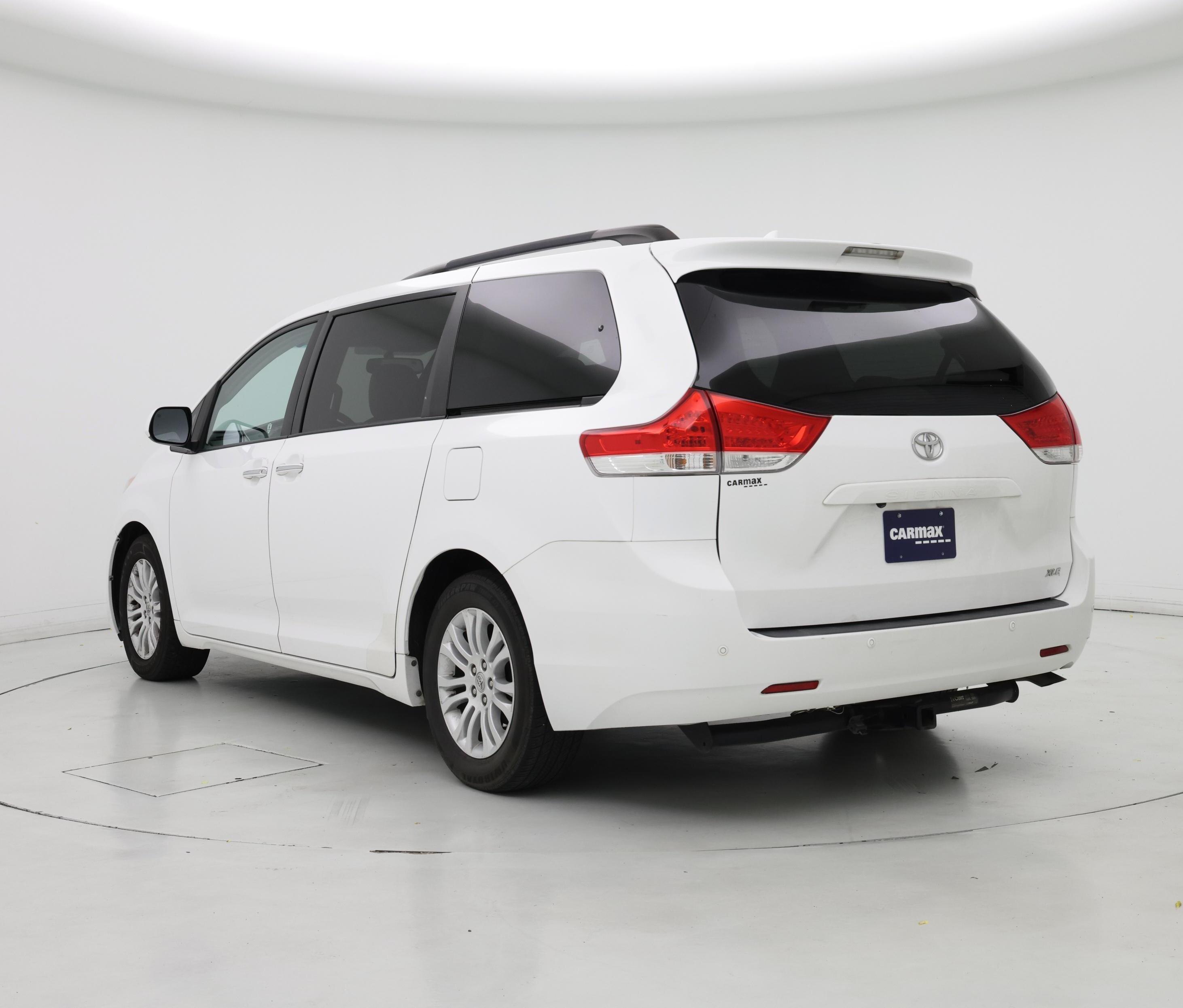 Thumbnail: 2014 Toyota Sienna - 2