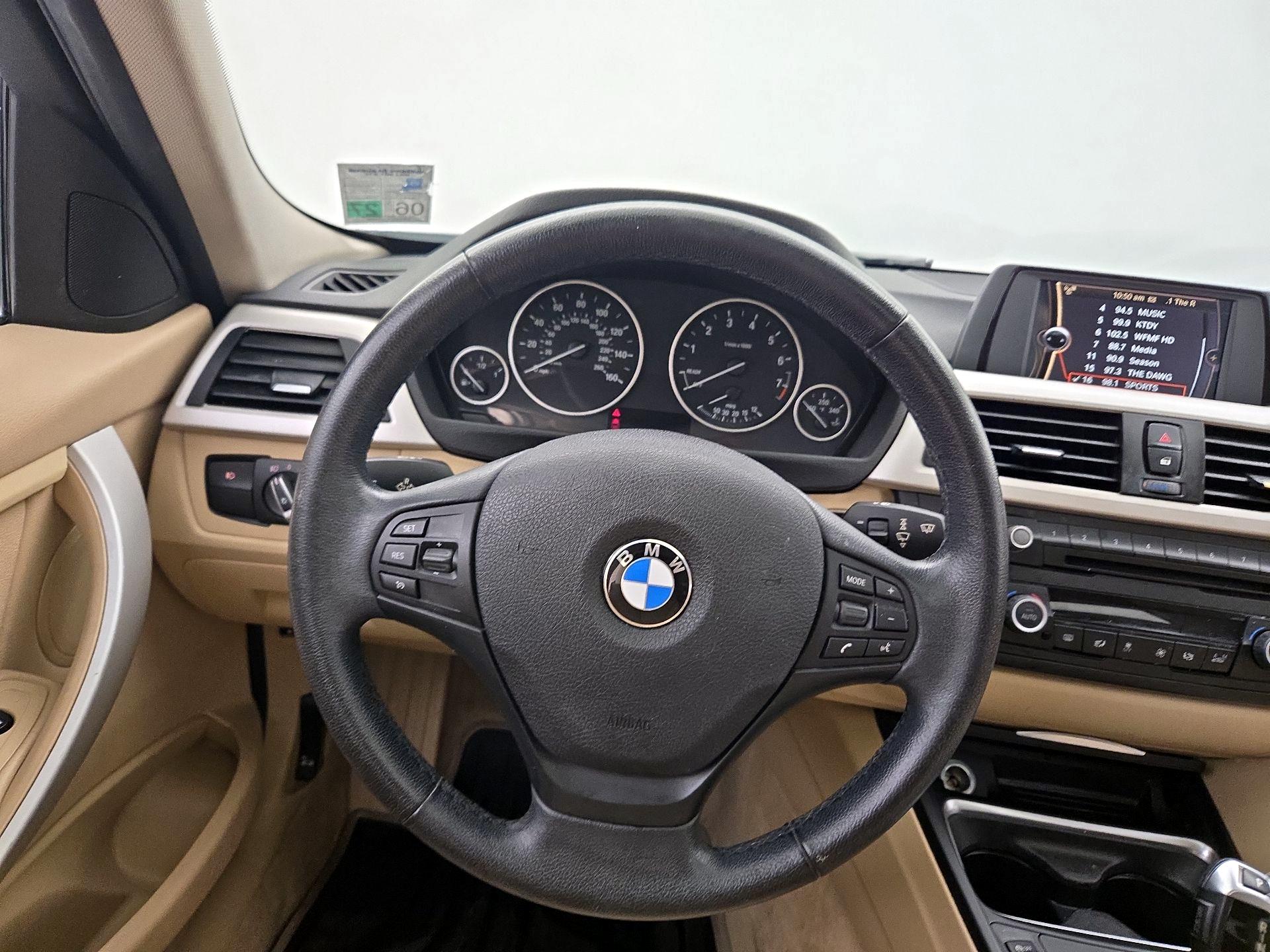 Thumbnail: 2014 BMW 3 Series - 10