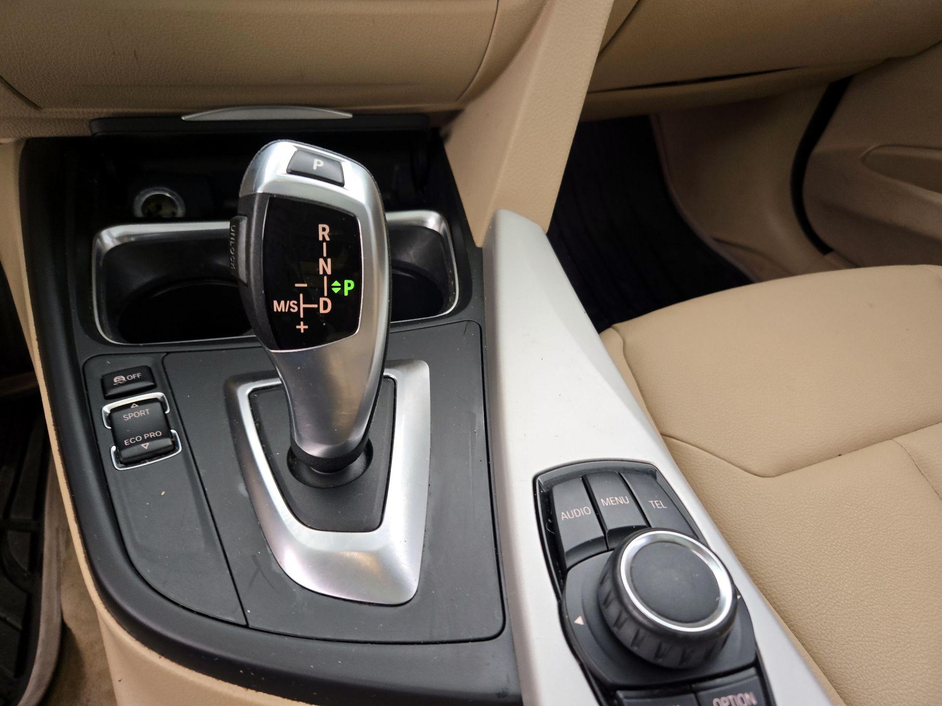 Thumbnail: 2014 BMW 3 Series - 16
