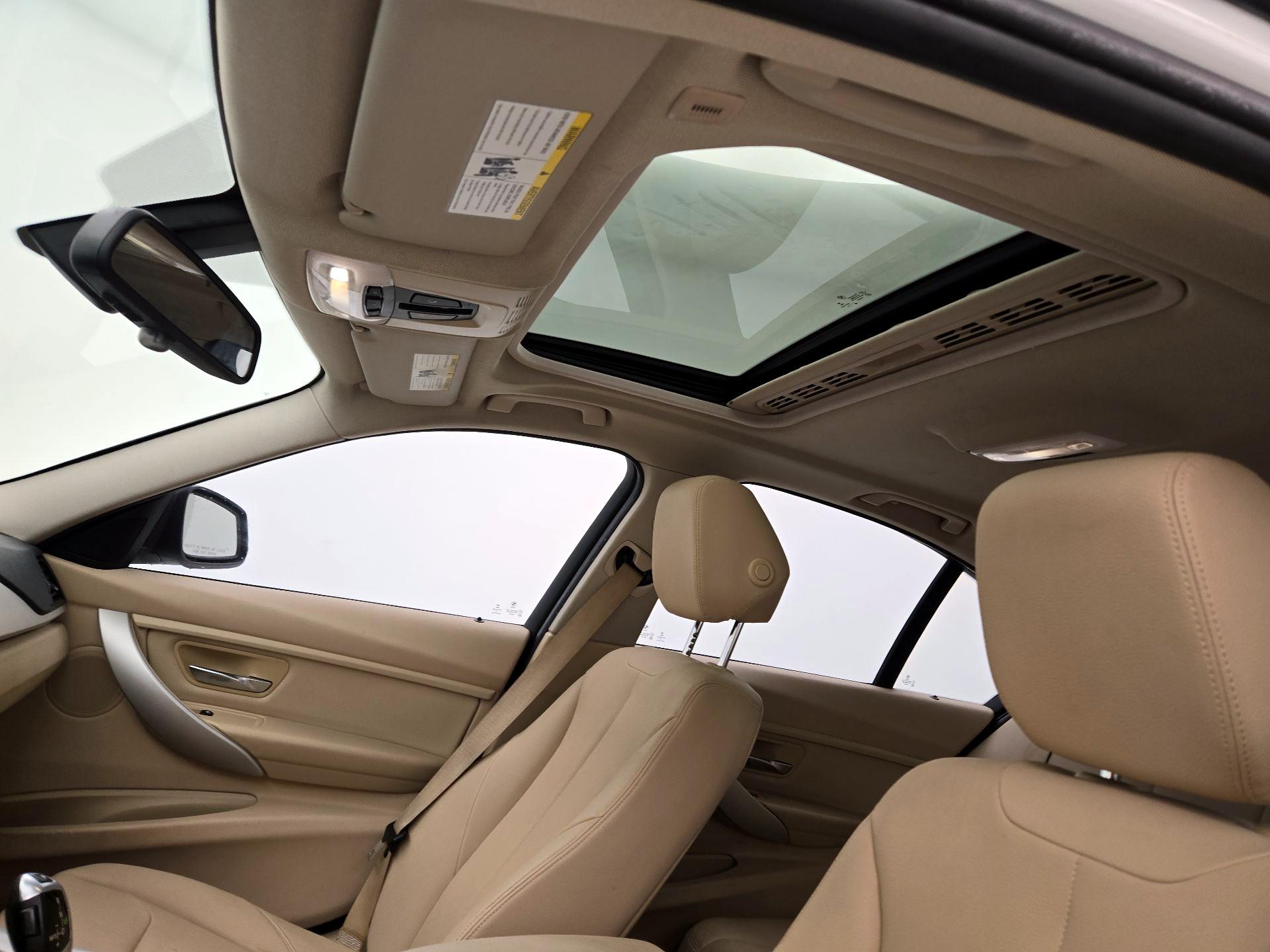 Thumbnail: 2014 BMW 3 Series - 18