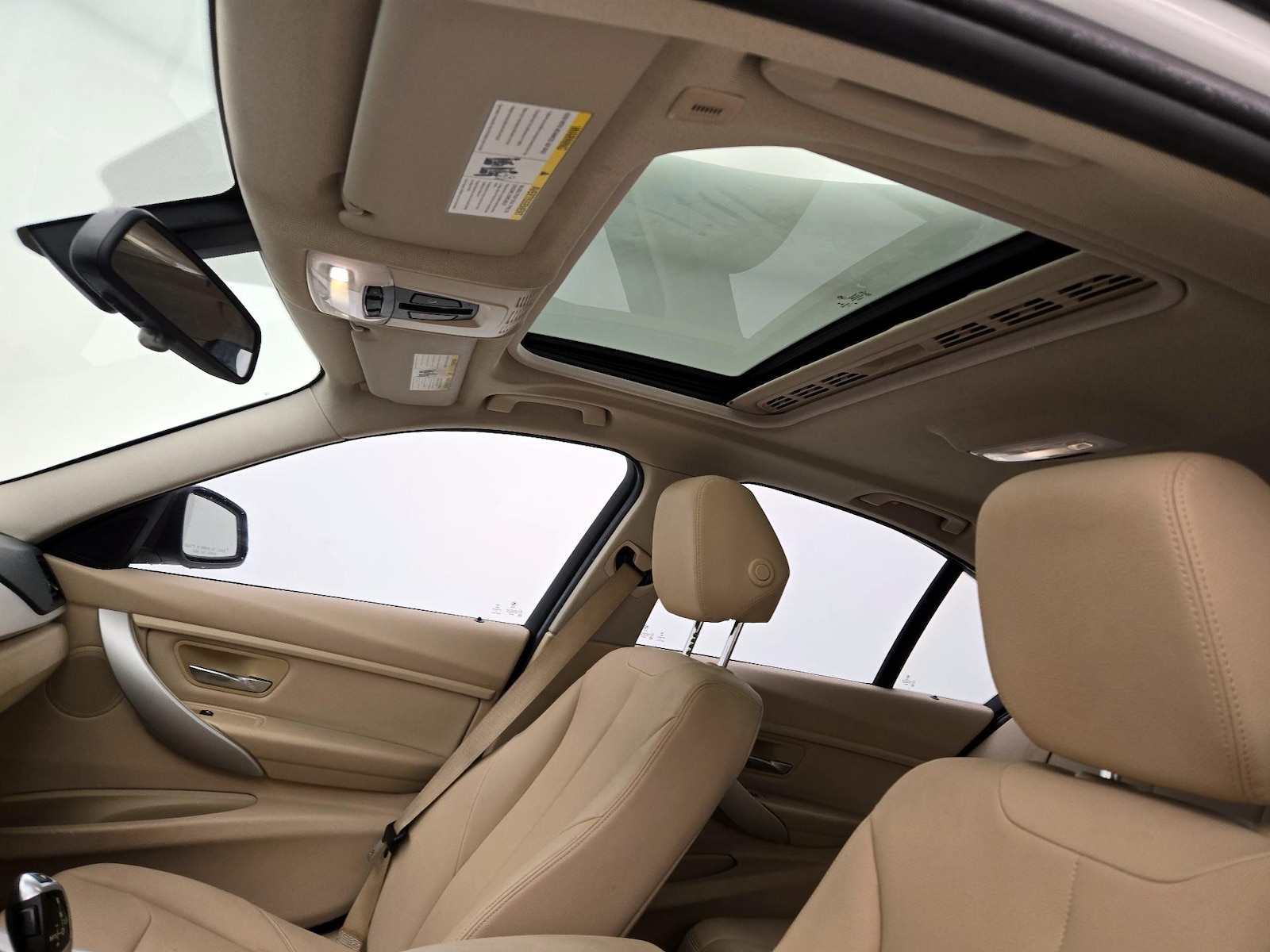 2014 BMW 3 Series 320i - Photo 19