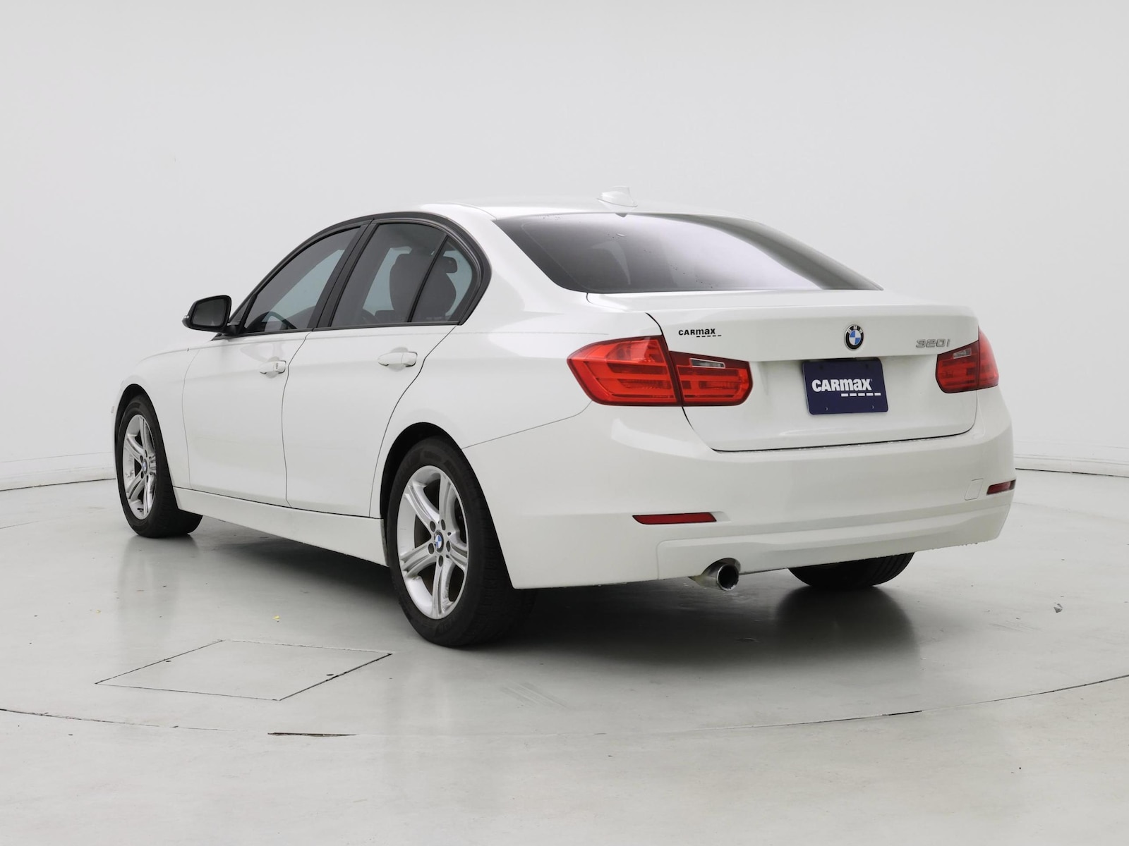 2014 BMW 3 Series 320i - Photo 3