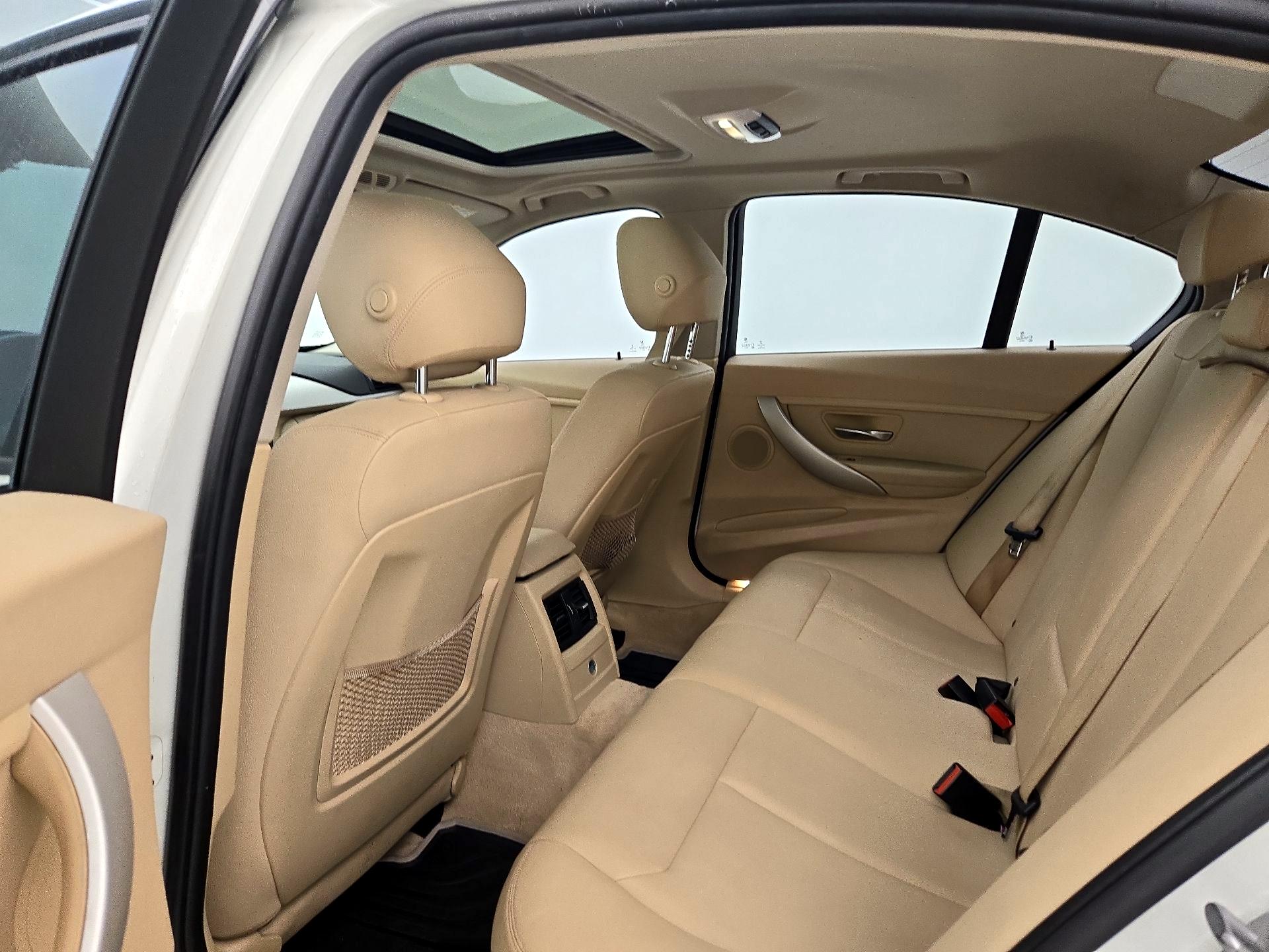 Thumbnail: 2014 BMW 3 Series - 19