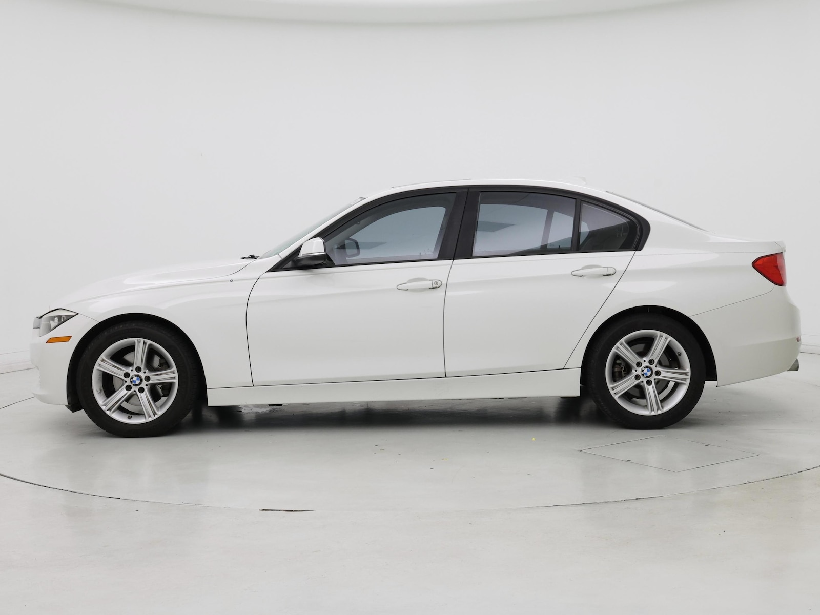 2014 BMW 3 Series 320i - Photo 4
