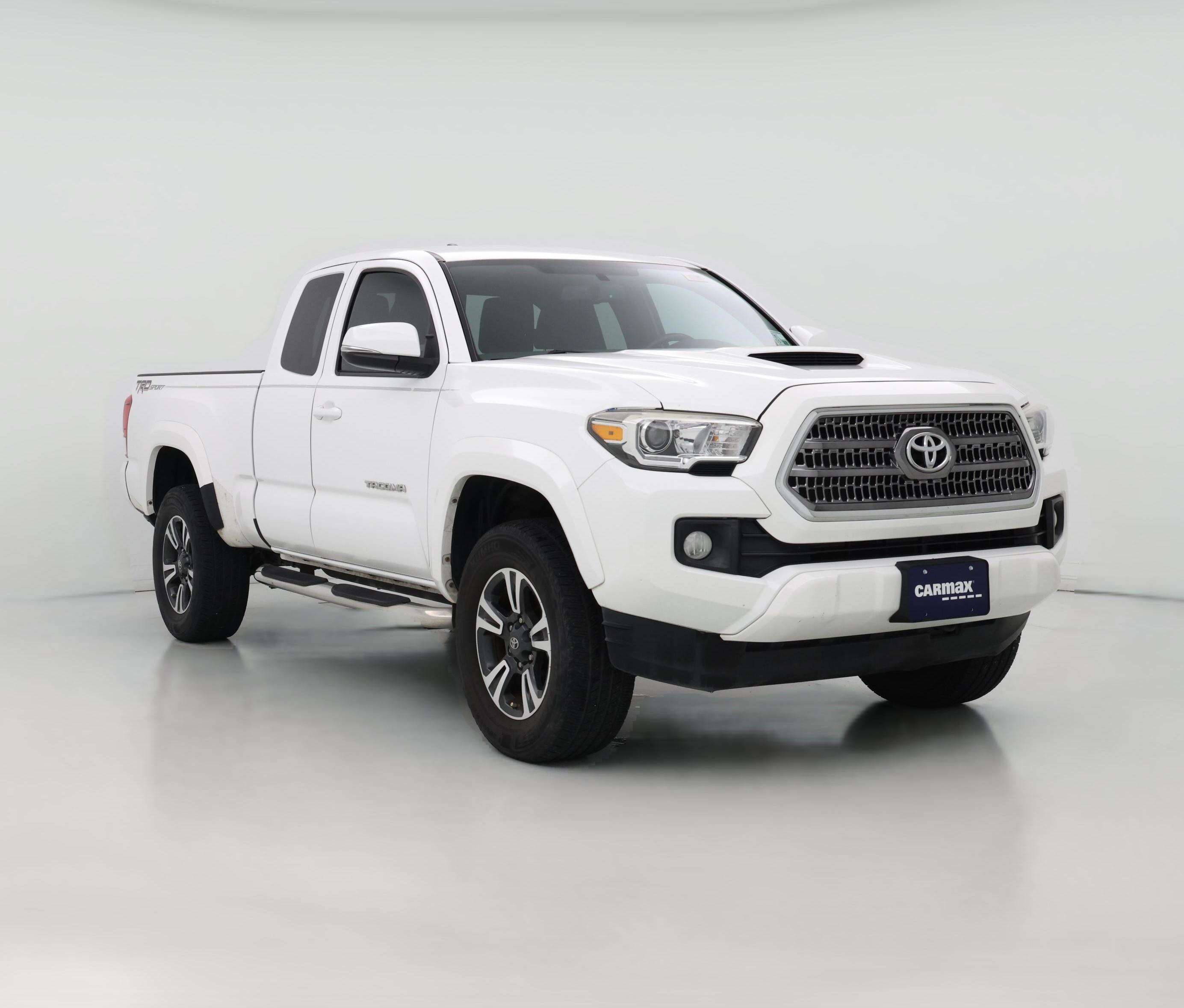 Thumbnail: 2016 Toyota Tacoma - 1