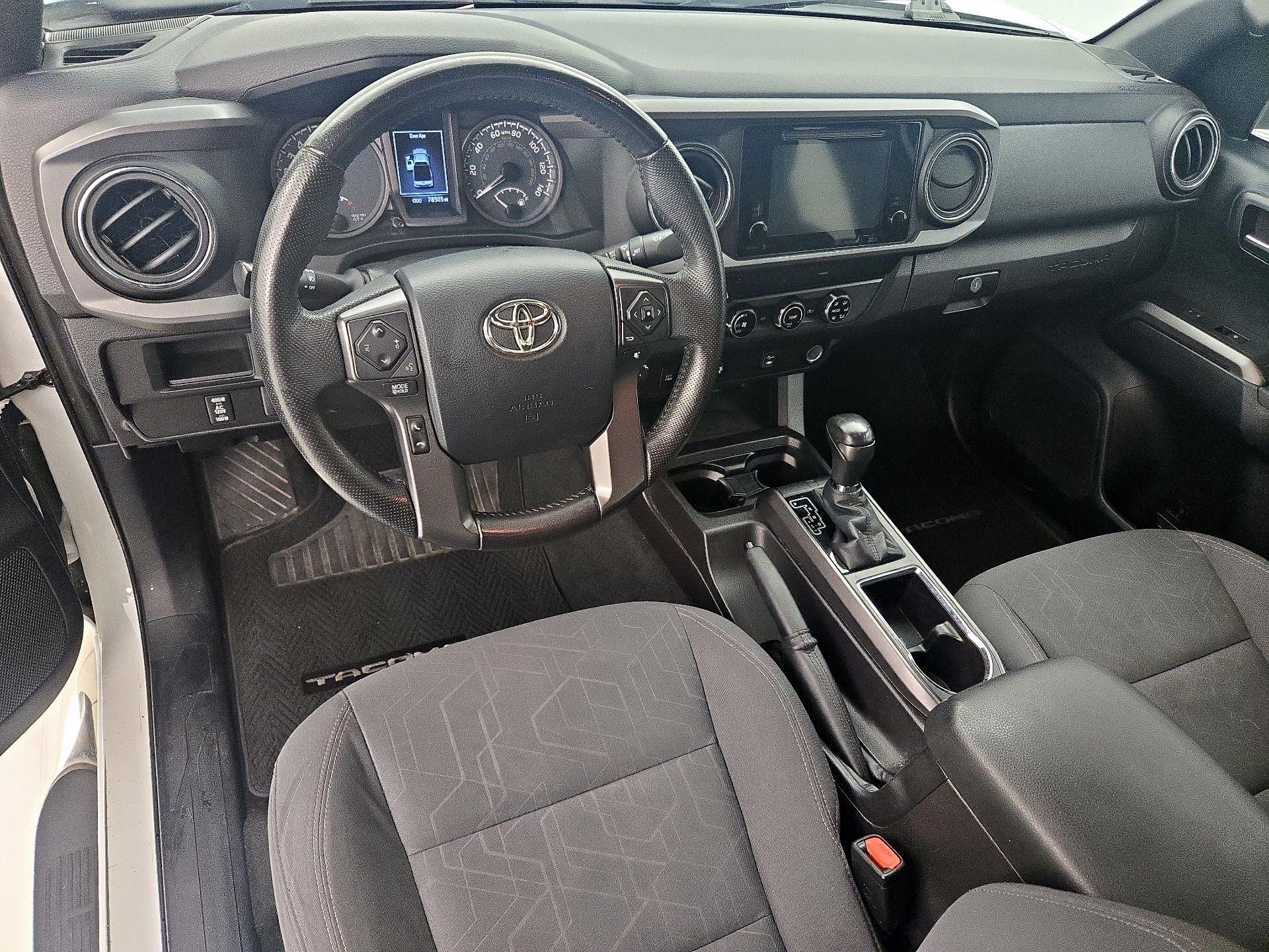 Thumbnail: 2016 Toyota Tacoma - 9