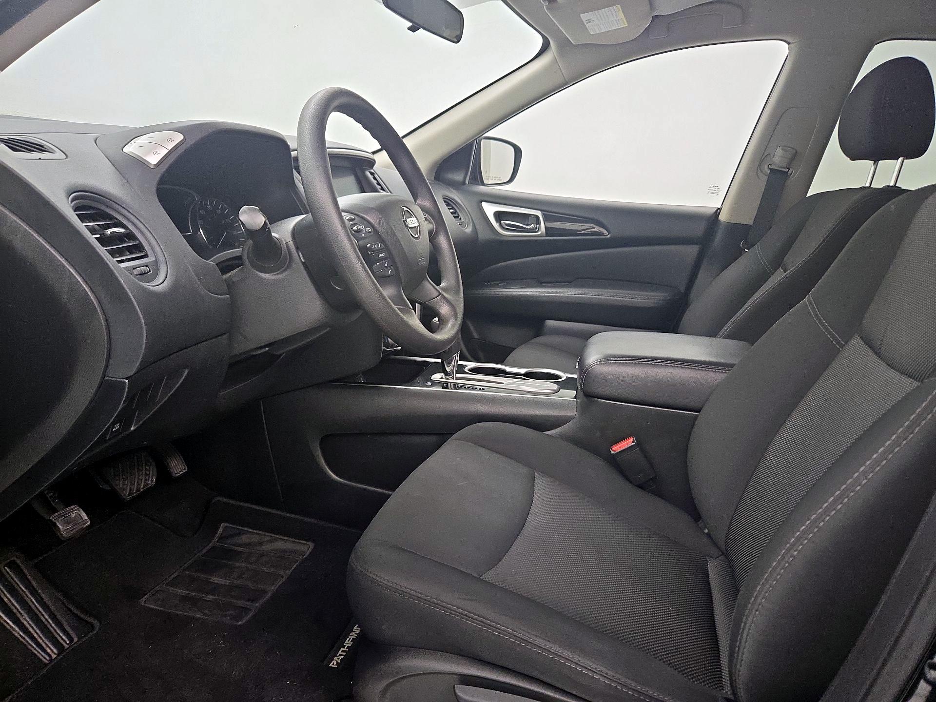 Thumbnail: 2020 Nissan Pathfinder - 11