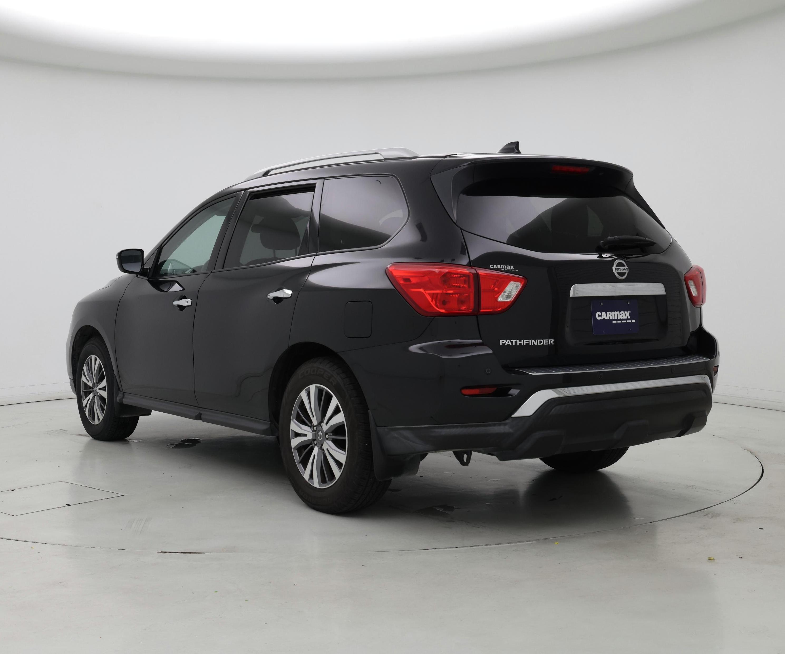 Thumbnail: 2020 Nissan Pathfinder - 2