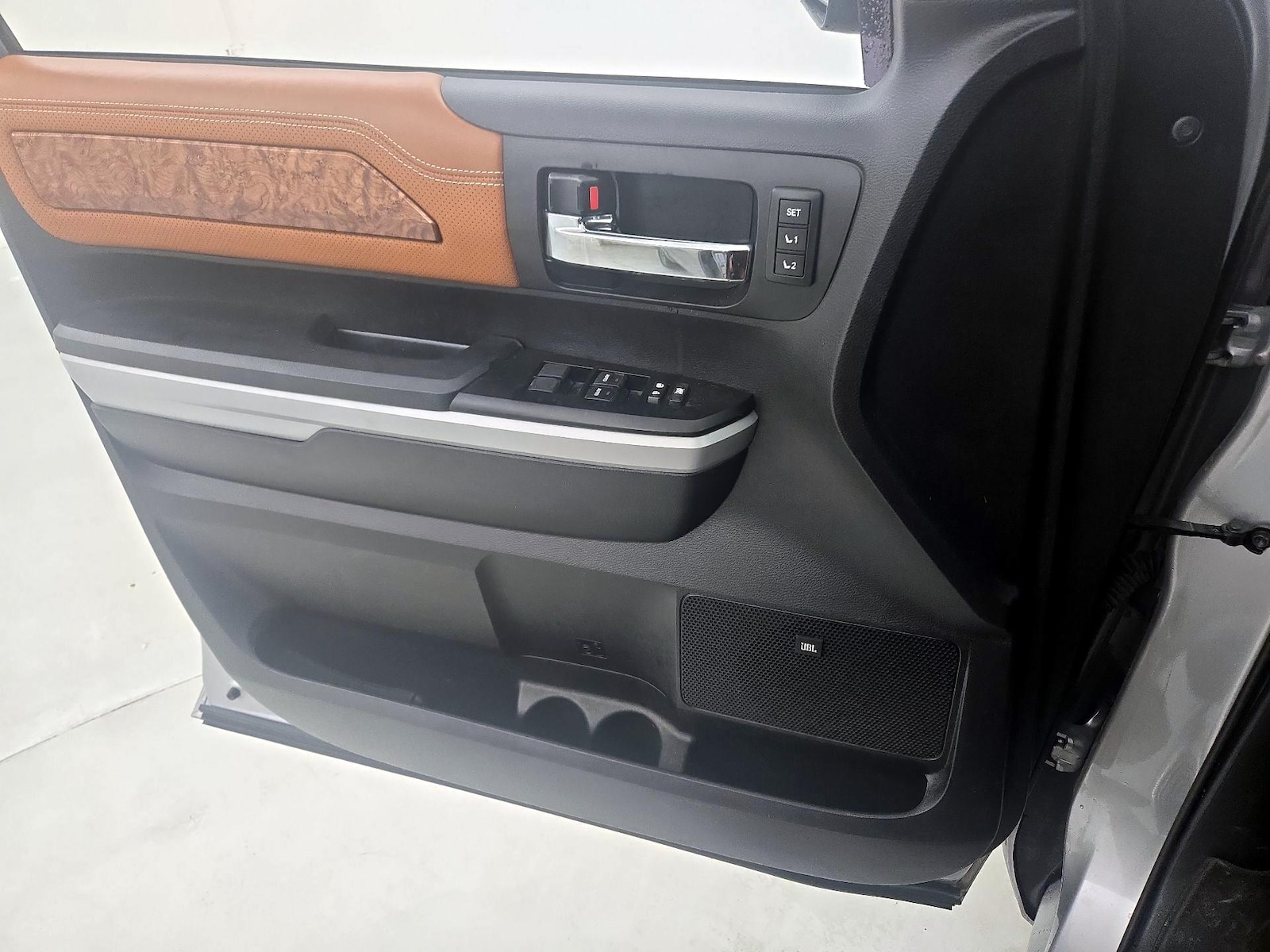 2020 Toyota Tundra 1794 Edition - Photo 13