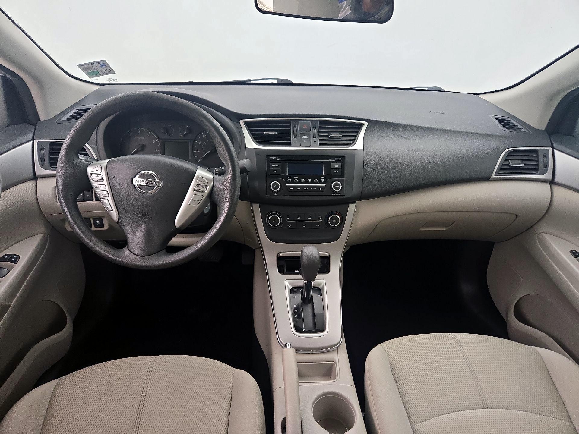 Thumbnail: 2015 Nissan Sentra - 9