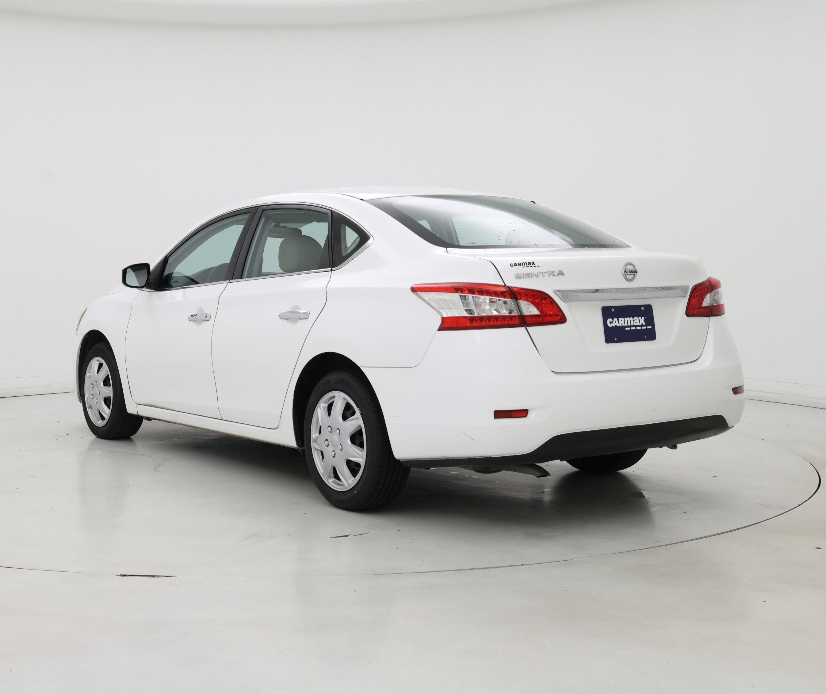 Thumbnail: 2015 Nissan Sentra - 2