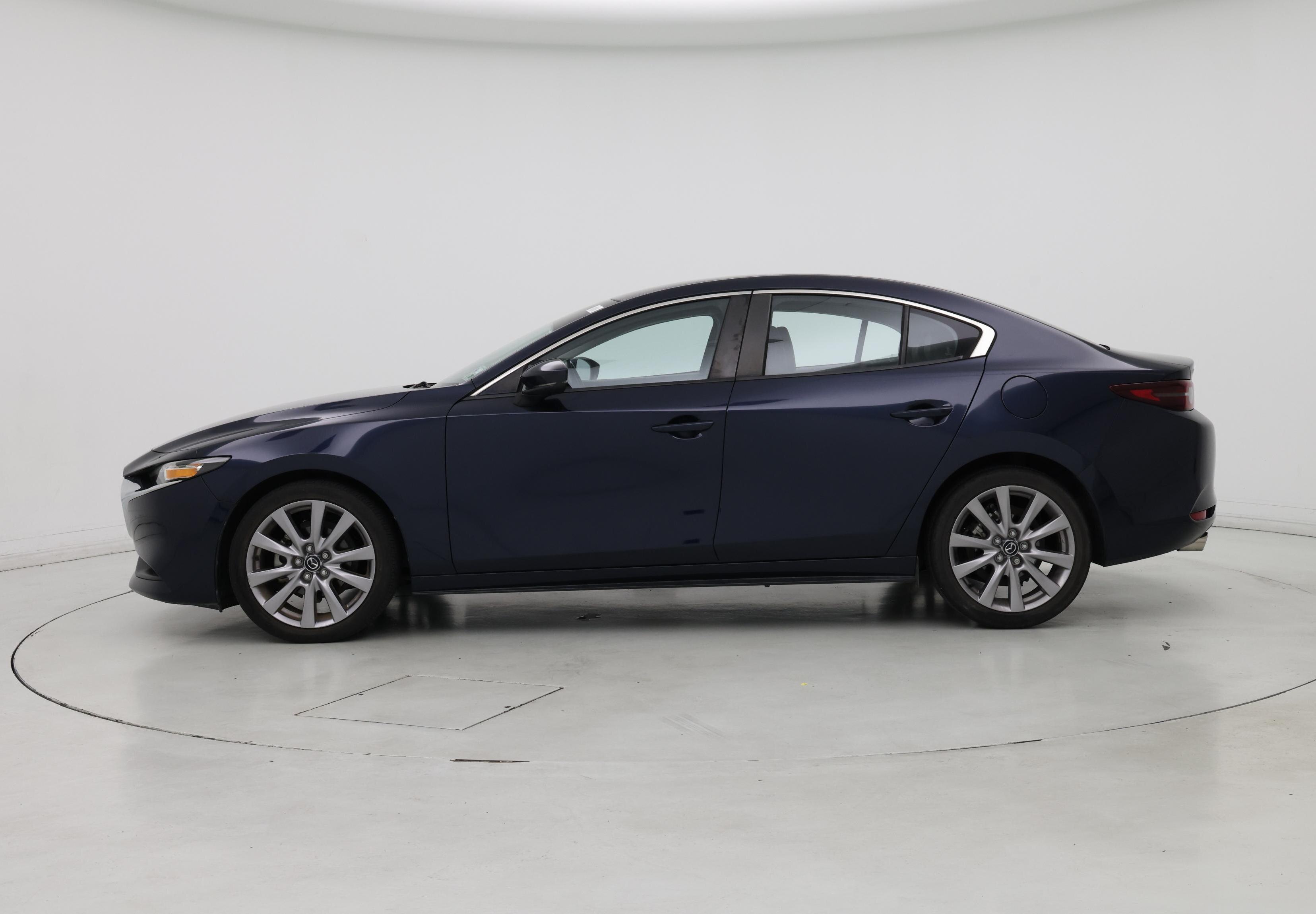 Thumbnail: 2020 Mazda Mazda3 - 3