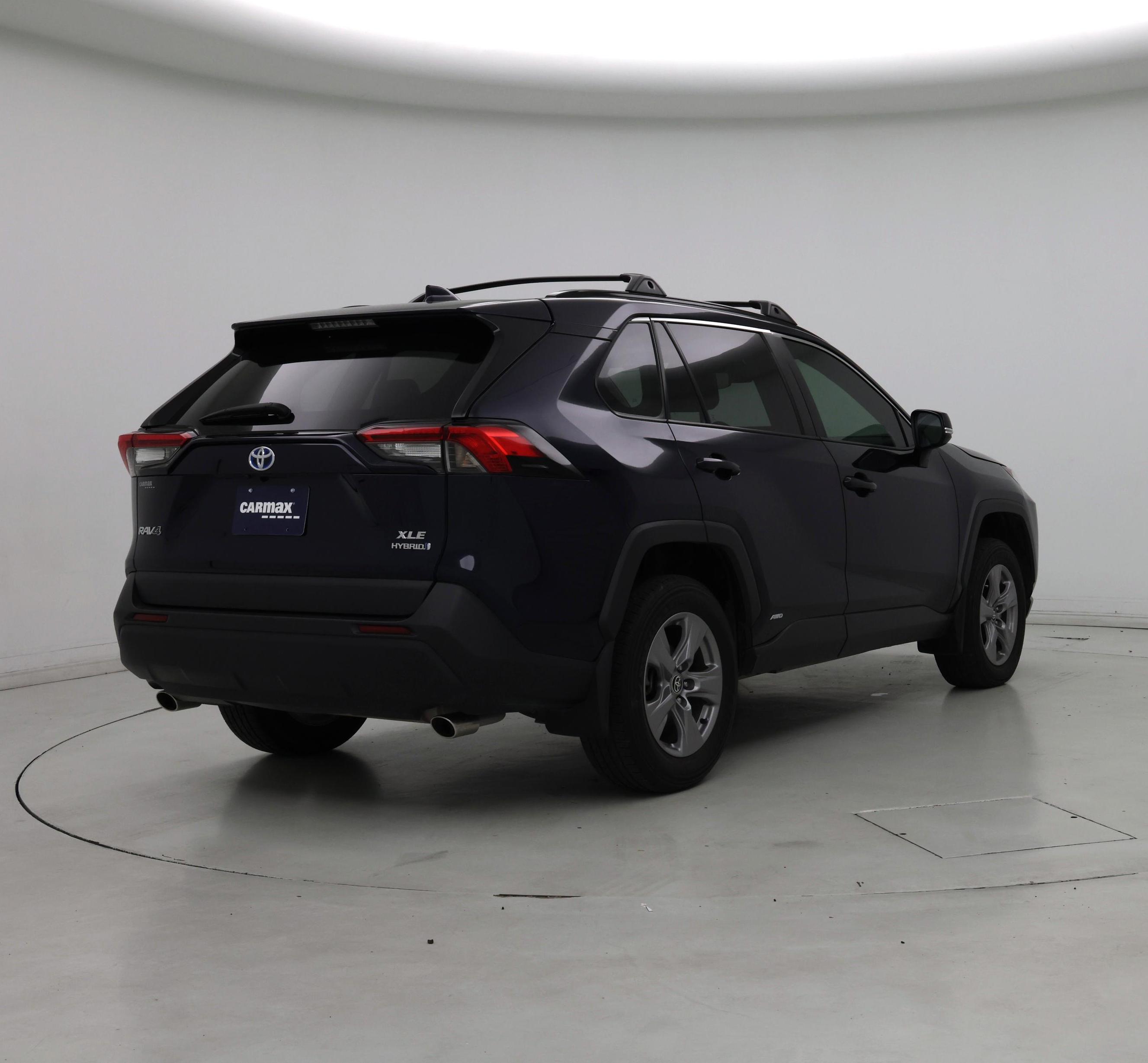 Thumbnail: 2024 Toyota RAV4 - 8