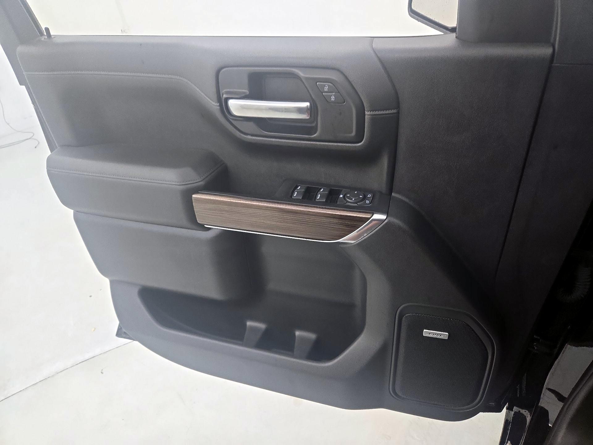 Thumbnail: 2021 Chevrolet Silverado 1500 - 12
