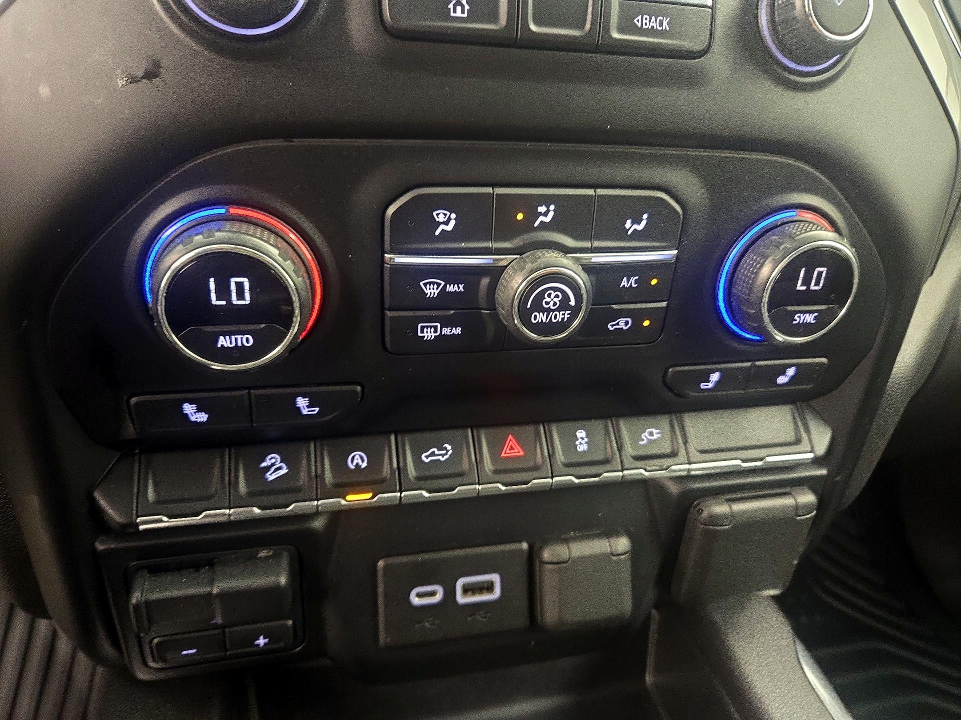 Thumbnail: 2021 Chevrolet Silverado 1500 - 16