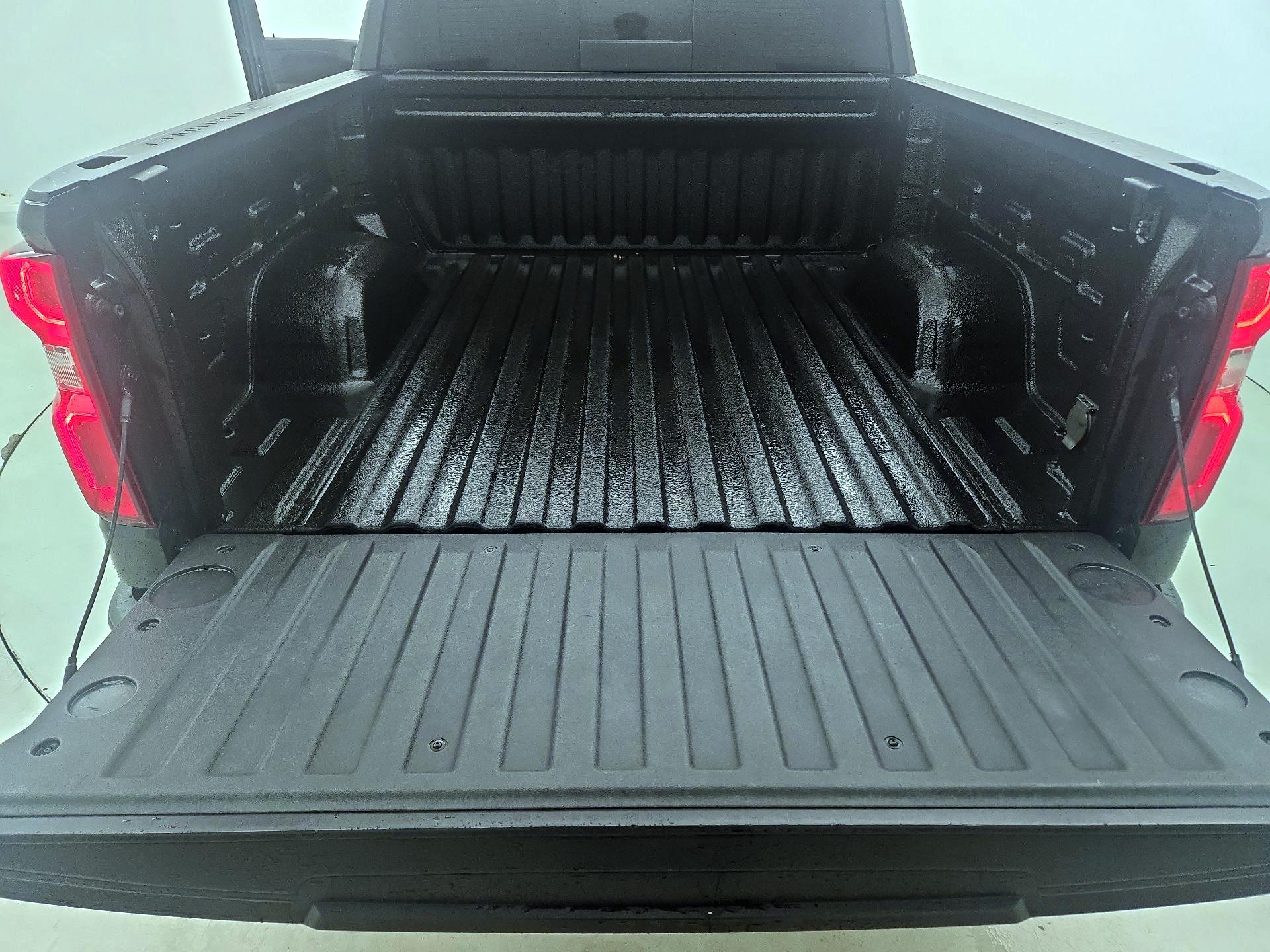 Thumbnail: 2021 Chevrolet Silverado 1500 - 20