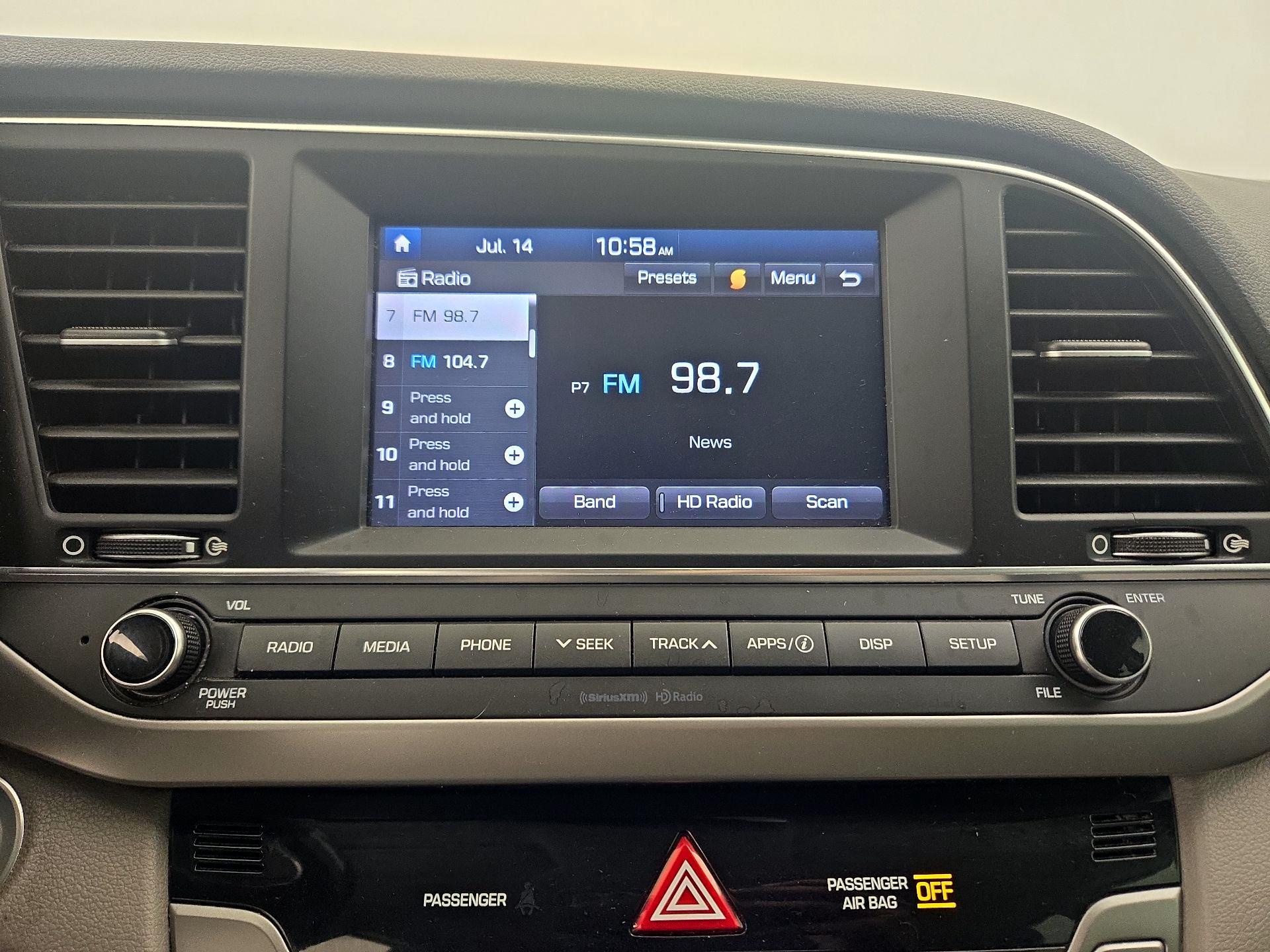 Thumbnail: 2018 Hyundai Elantra - 15