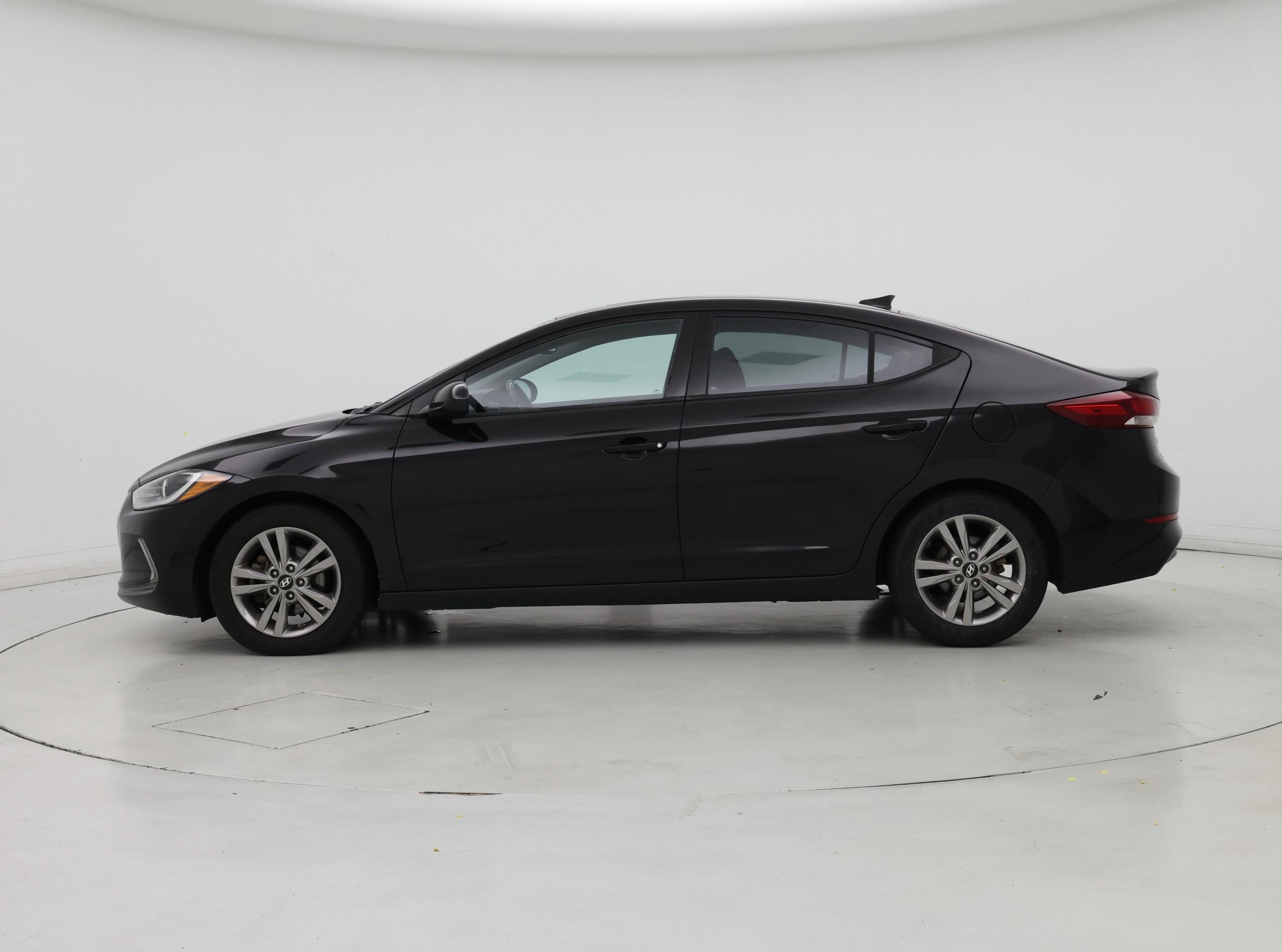 Thumbnail: 2018 Hyundai Elantra - 3