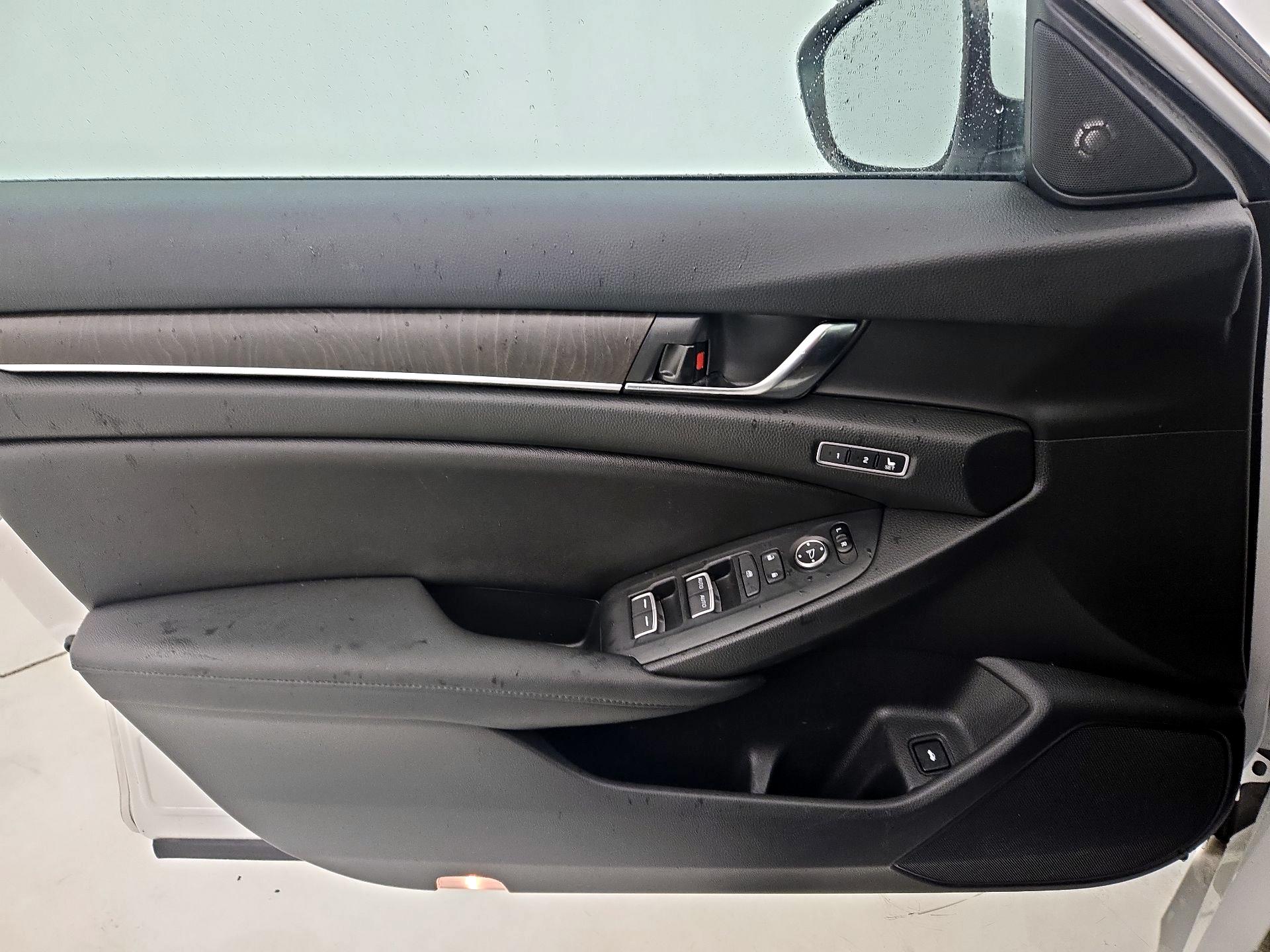 Thumbnail: 2019 Honda Accord - 12