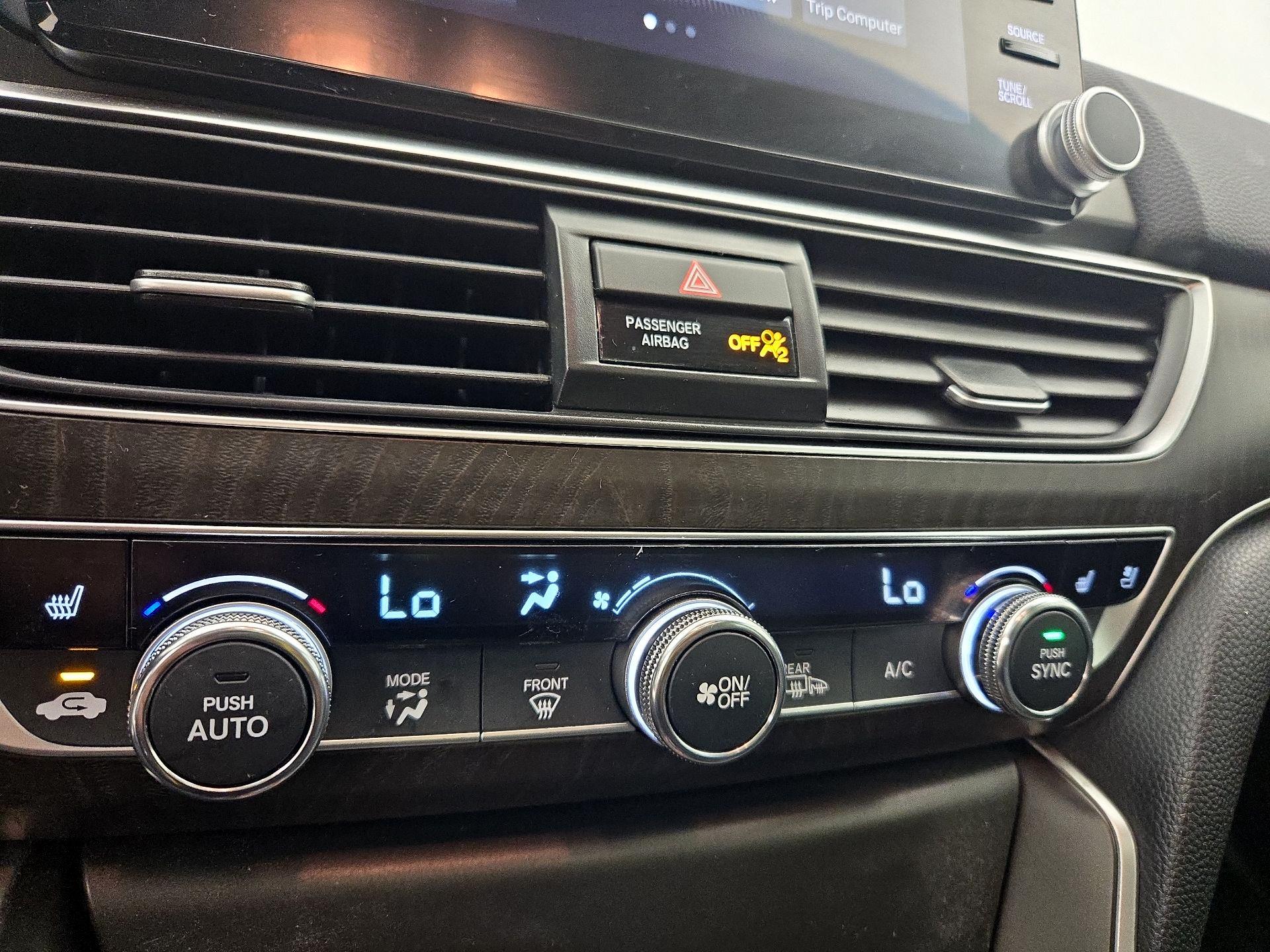 Thumbnail: 2019 Honda Accord - 17