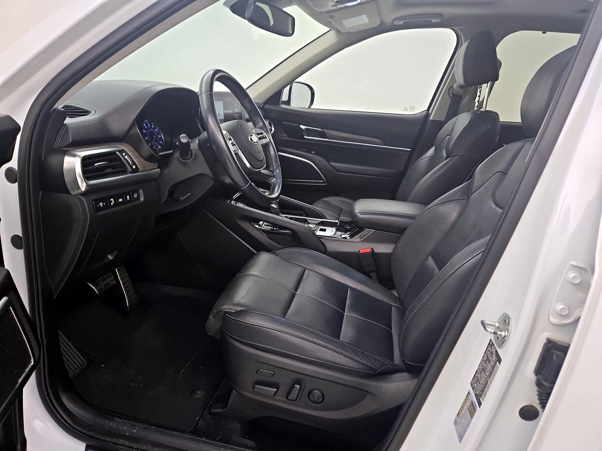 Thumbnail: 2020 Kia Telluride - 11