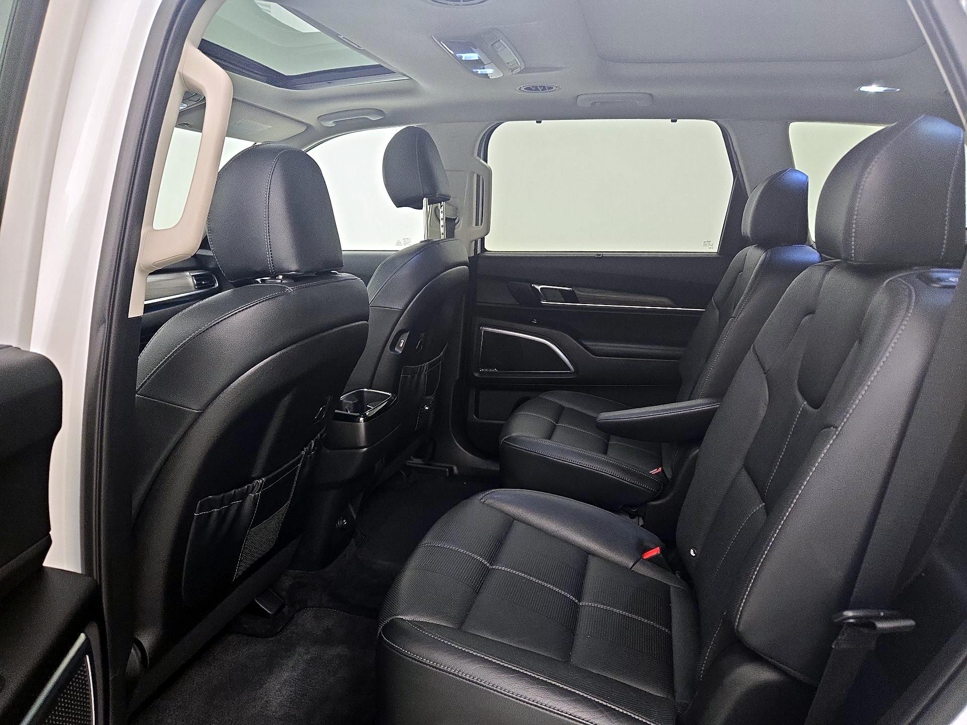 Thumbnail: 2020 Kia Telluride - 20